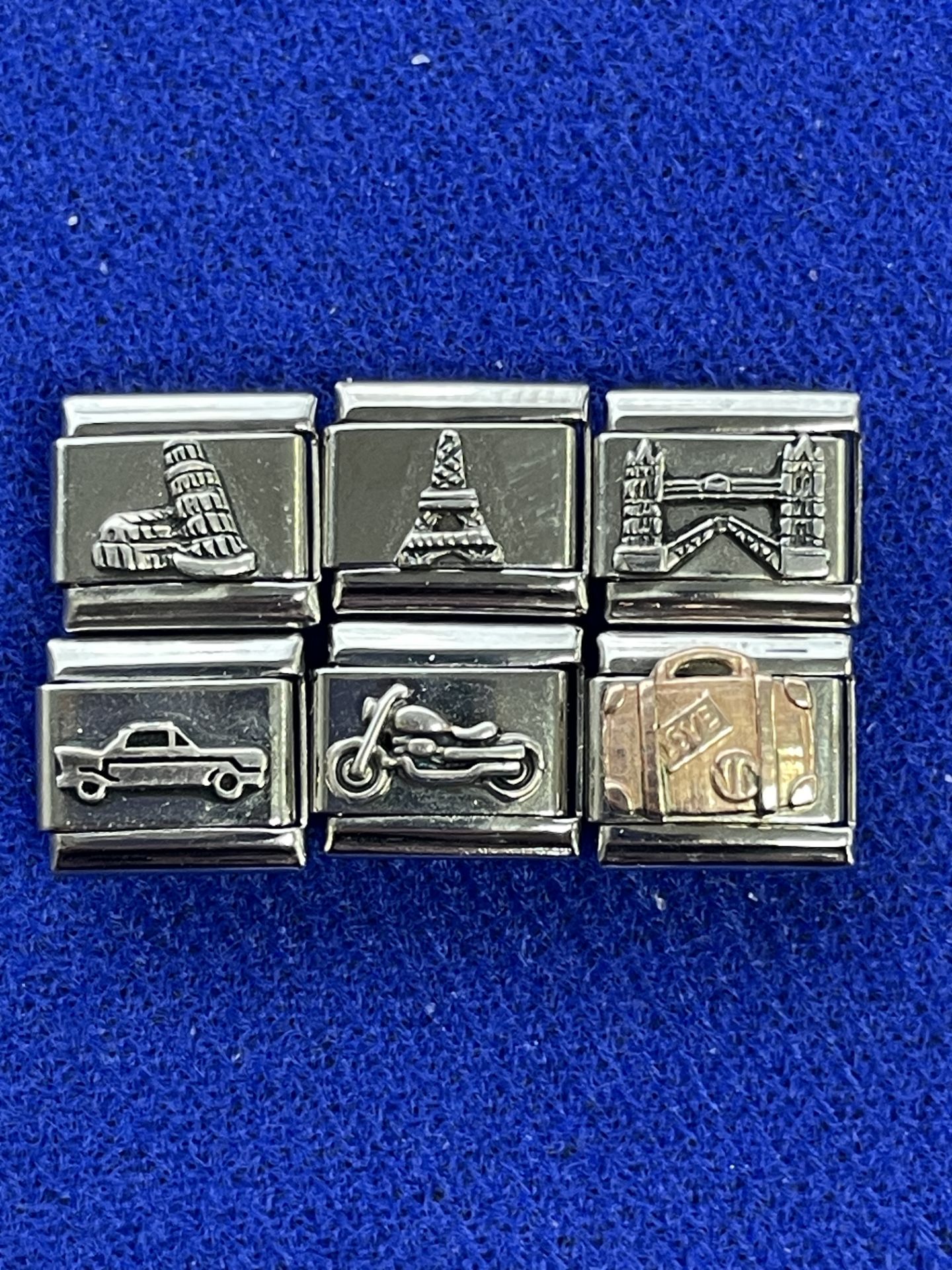 6 x Ex-Display Classic Travel Themed Nomination Charms