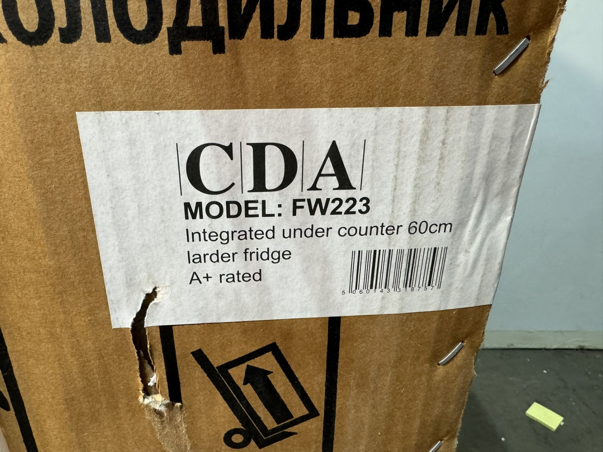 CDA FW223 Integrated Under Counter 60CM Larder Fridge - Bild 4 aus 4