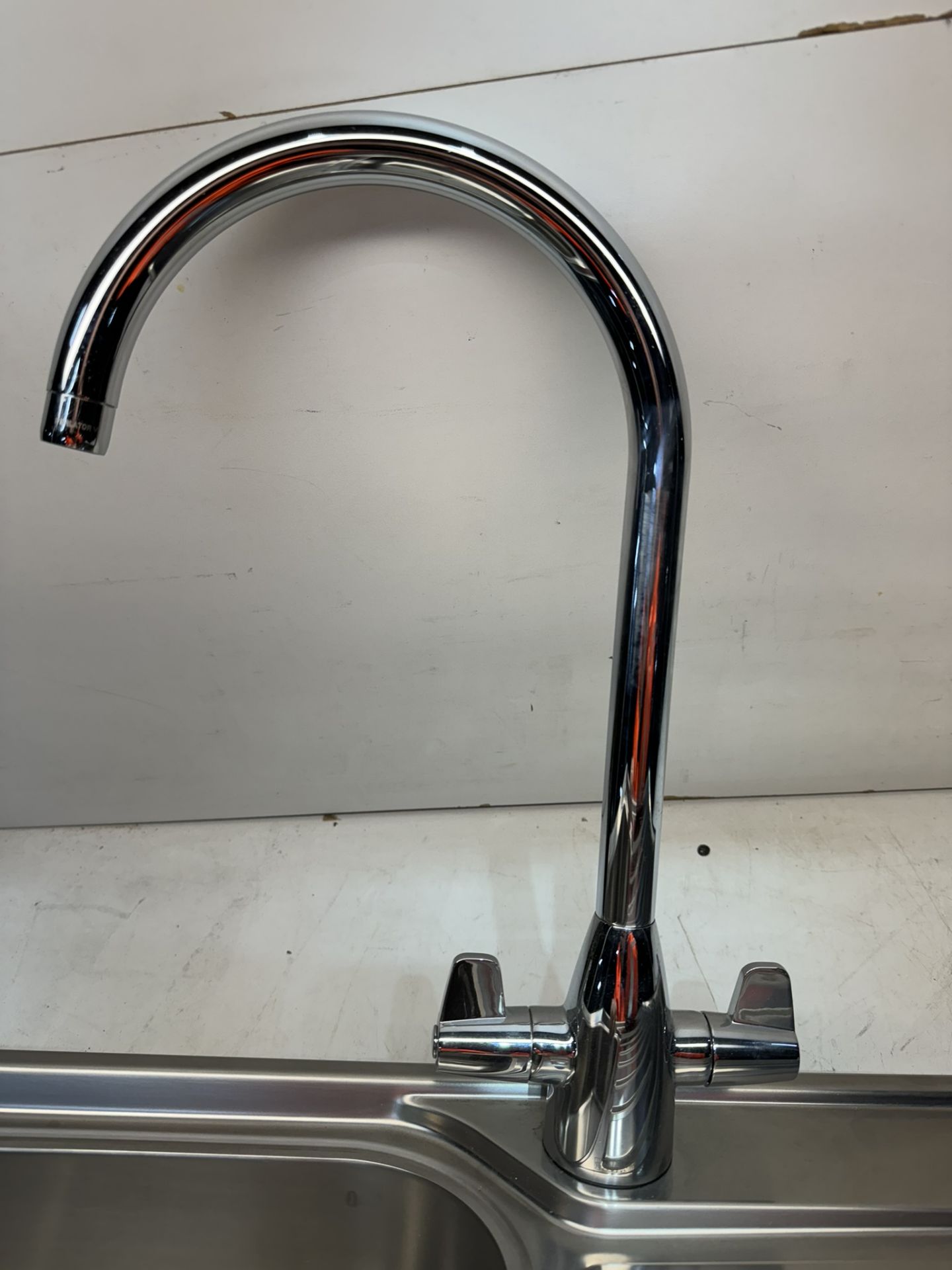 Ex-Display Franke 101.0277.123 Stainless Steel Sink W/ Tap - Image 5 of 5