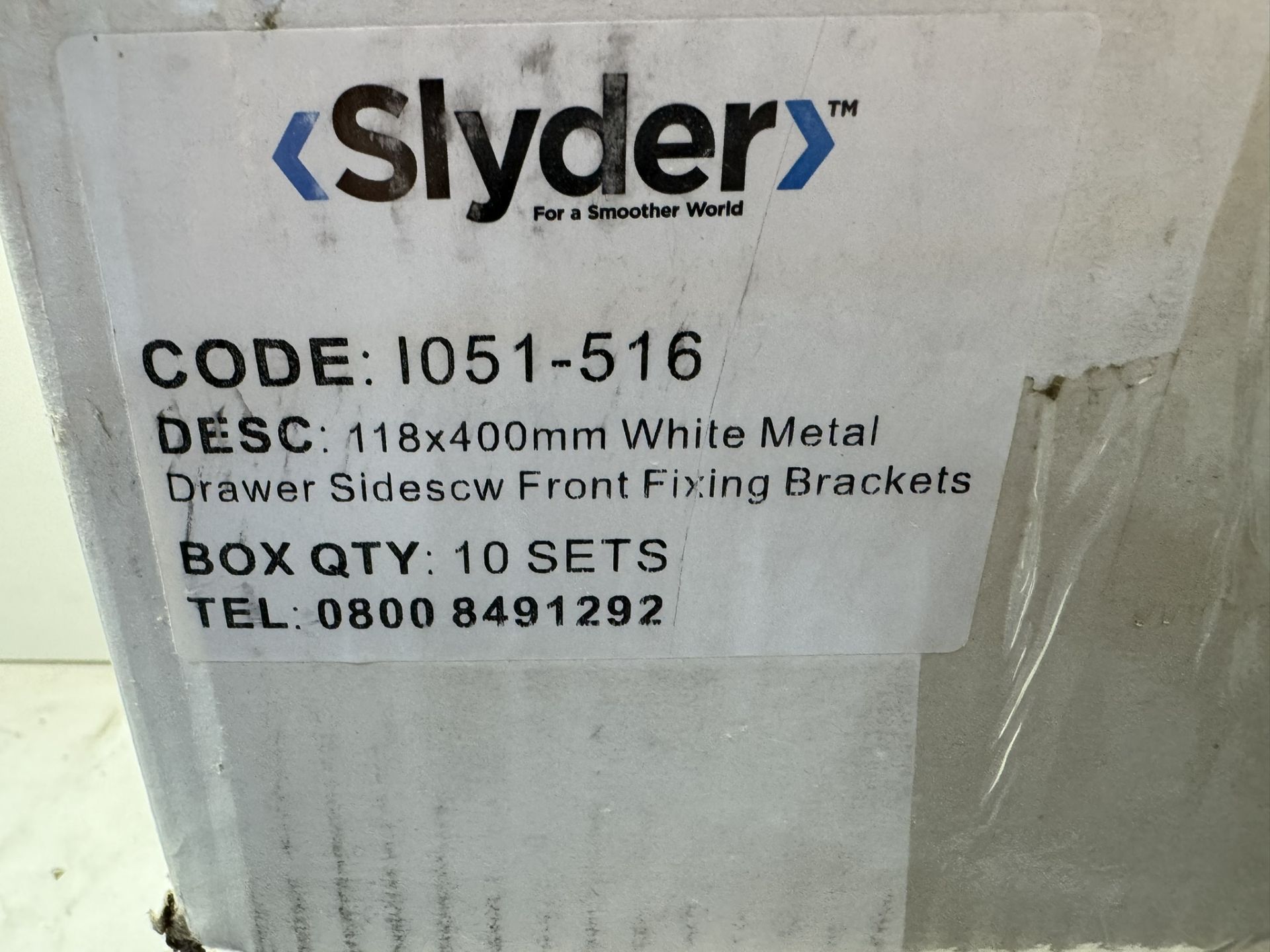 30 x Slyder I051-516 White Metal Drawer Sidescw Front Fixing Brackets - Image 3 of 3