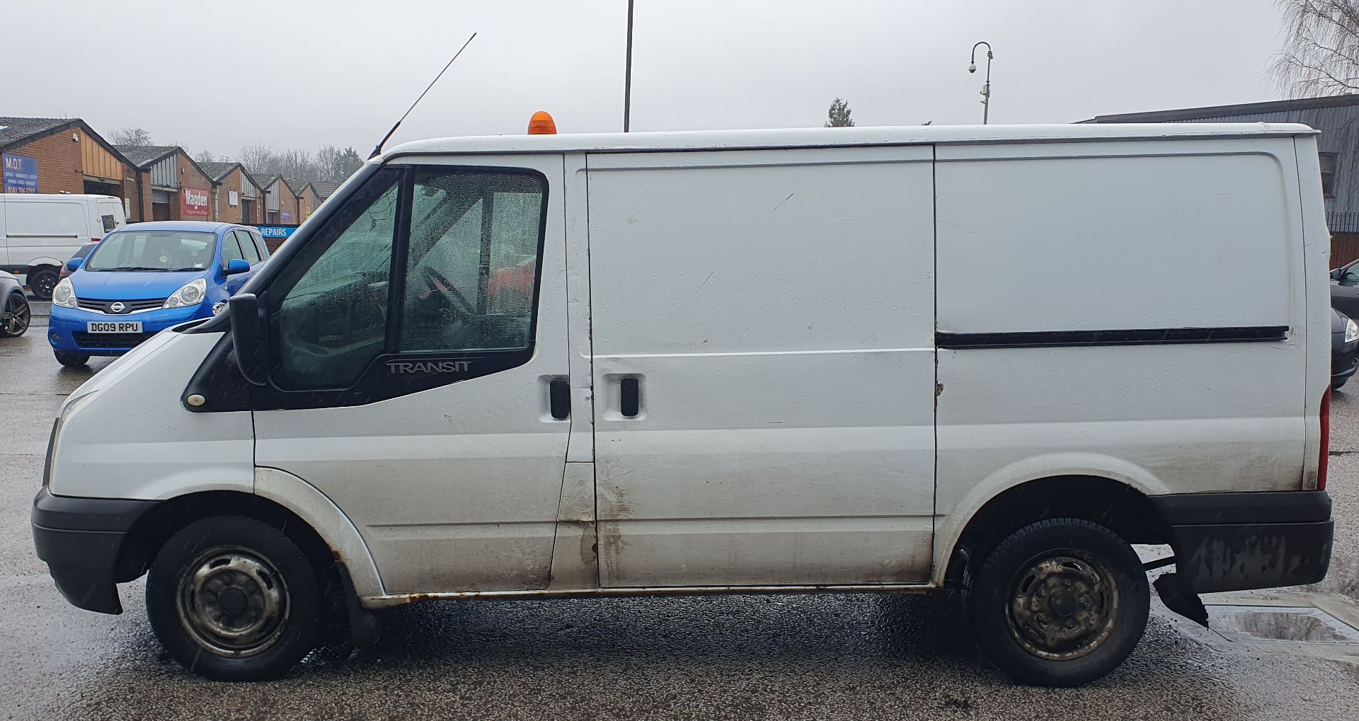 Ford Transit Panel Van | HJ13 FBD | White | Manual | 6 Speed | 165,808 Miles - Image 5 of 17