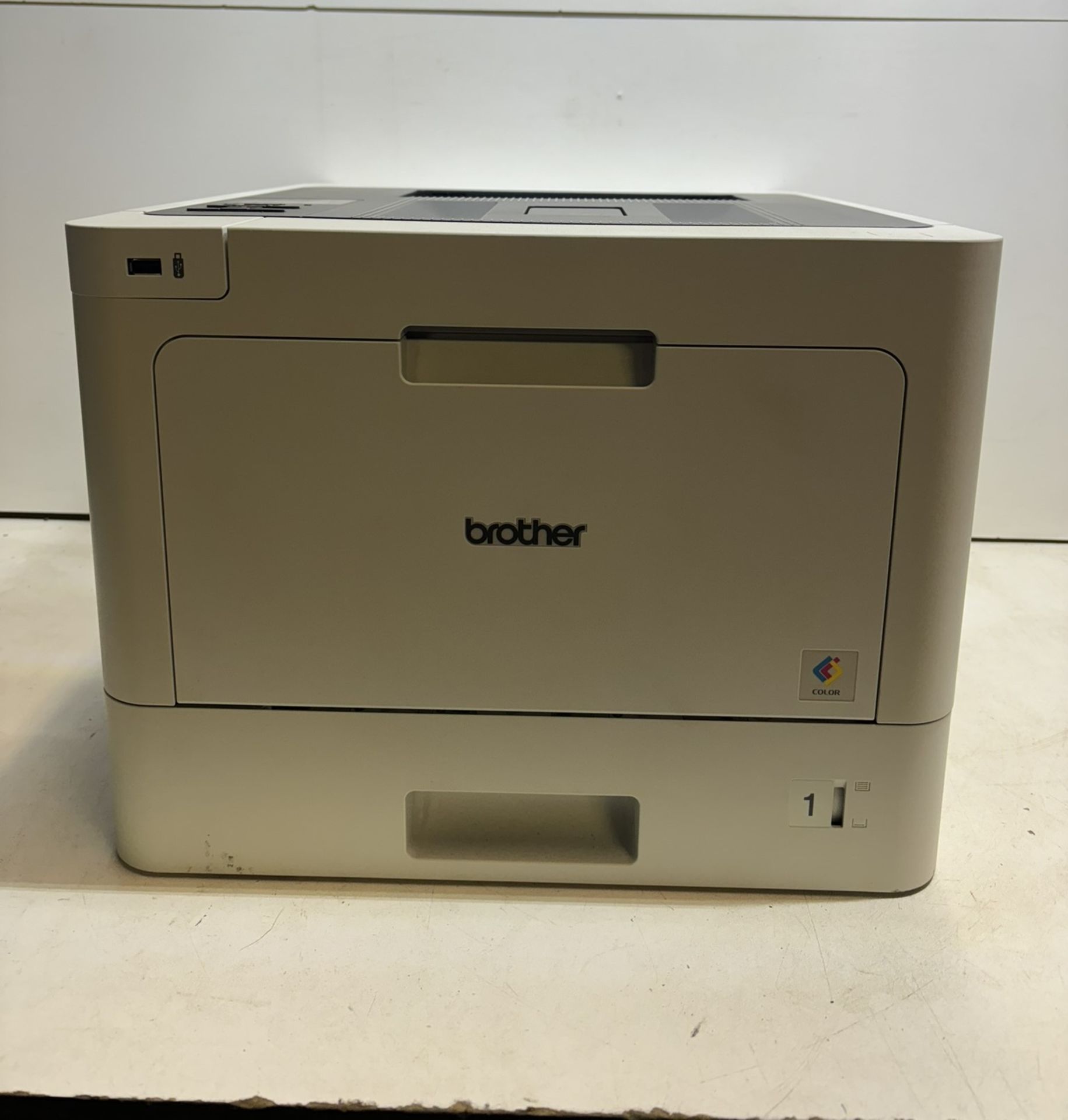 Brother HL-L8260CDW Colour Laser Printer - Bild 2 aus 10