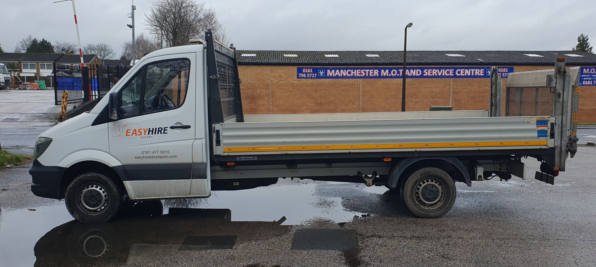 Mercedes-Benz Sprinter 314CDI Dropside Lorry w/ Tail-Lift | DIG 4985 | 102,887 Miles - Image 4 of 19