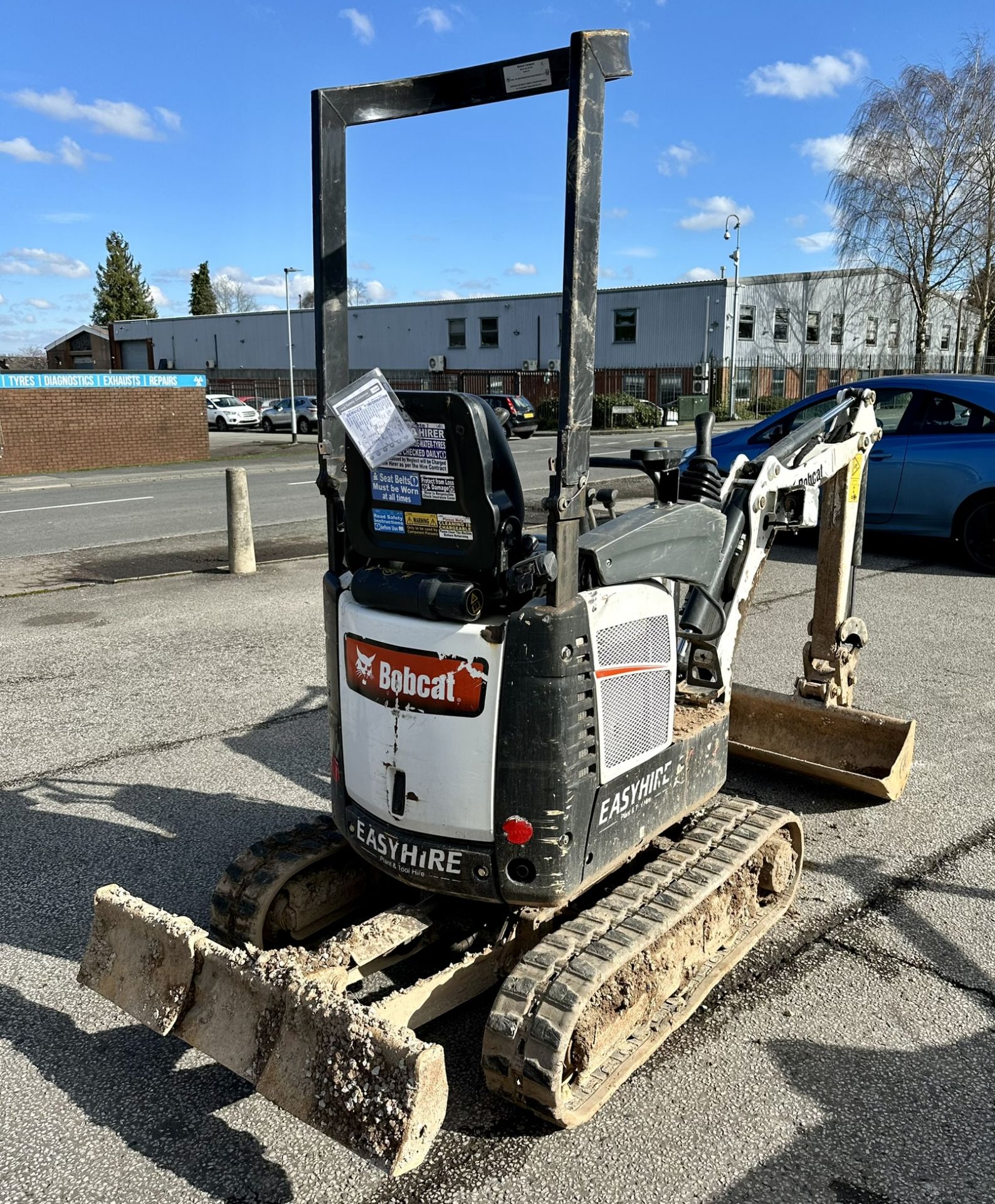 Bobcat E10Z 1T Mini Excavator w/ 2 x Attachments | YOM: 2021 | 26.9 Hours - Image 4 of 13