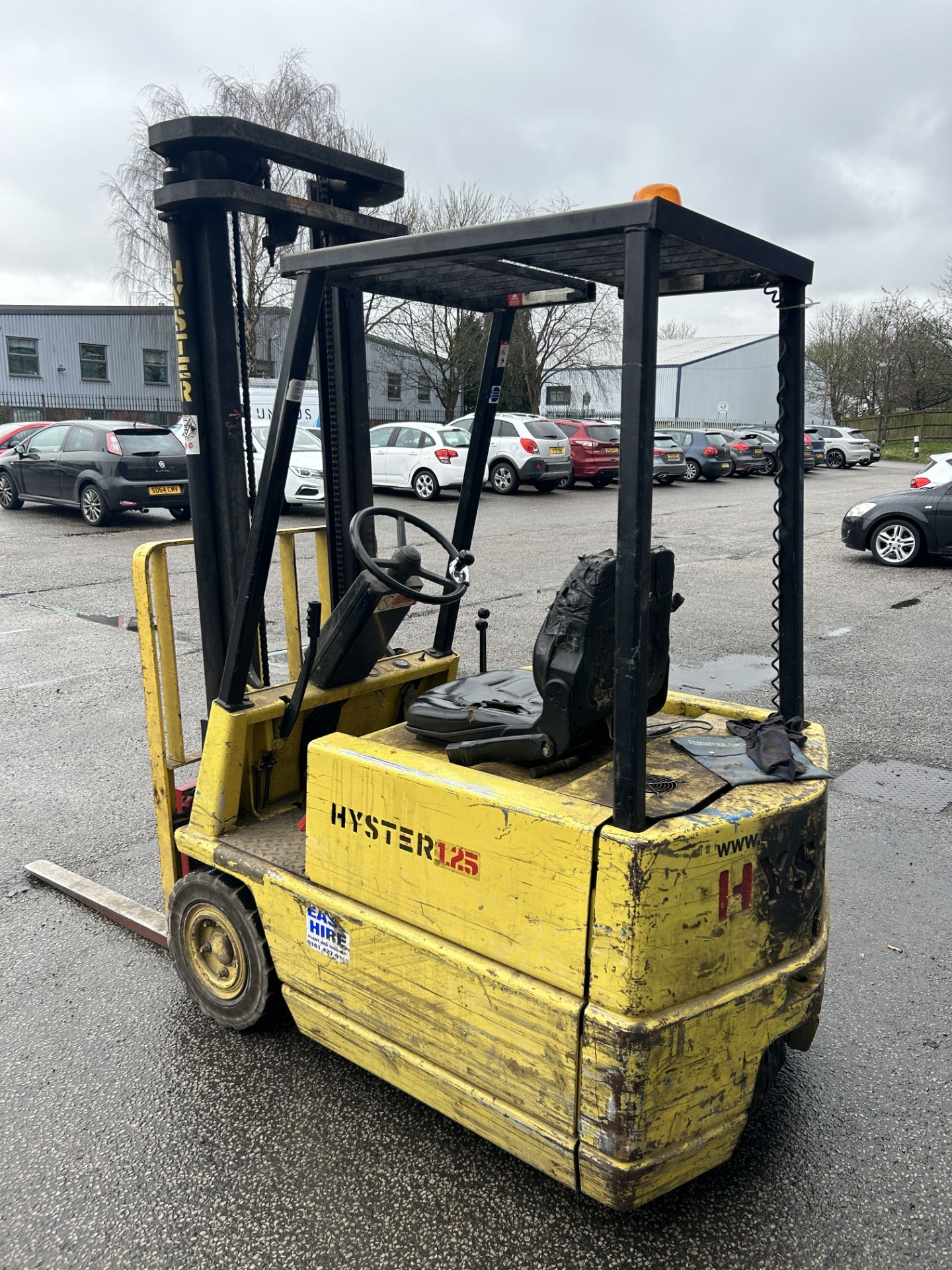 Hyster A1.25XL Electric Forklift Truck w/ Charger | YOM: 1993 | 2,748 Hours - Image 5 of 11