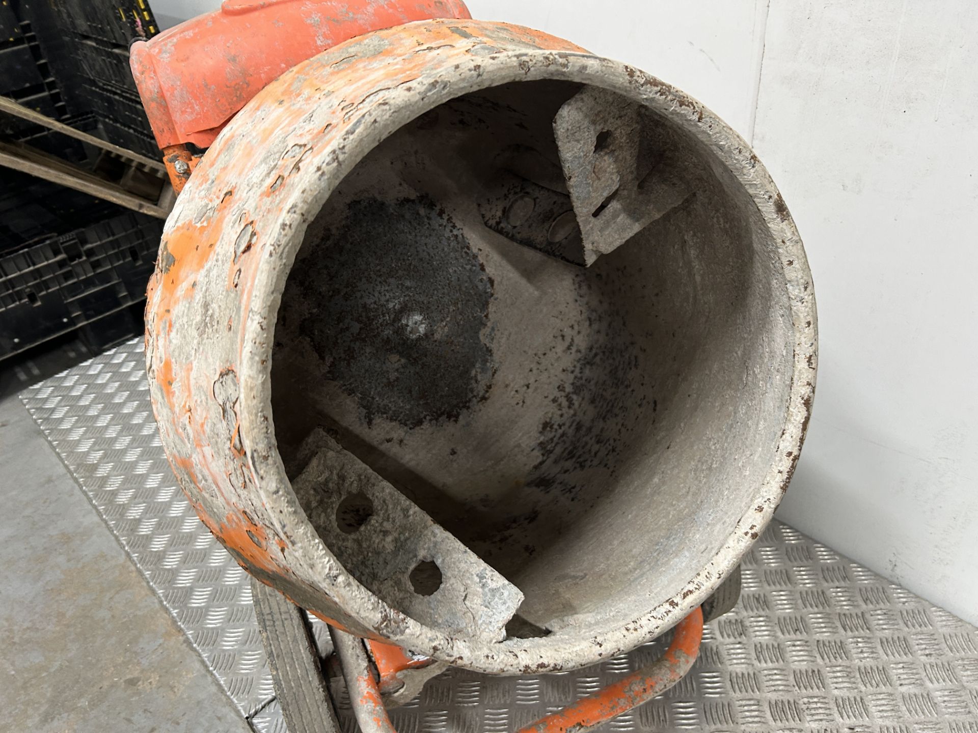 Altrad Belle MiniMix 150 Cement Mixer | 240v | YOM: 2022 - Bild 3 aus 7