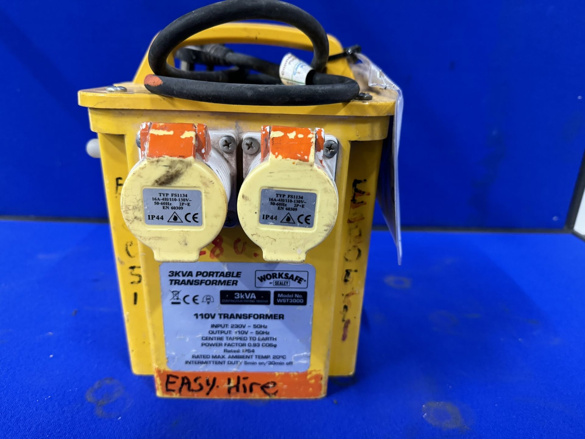 Worksafe Sealey 3KVA 110V Portable Transformer - Image 2 of 4