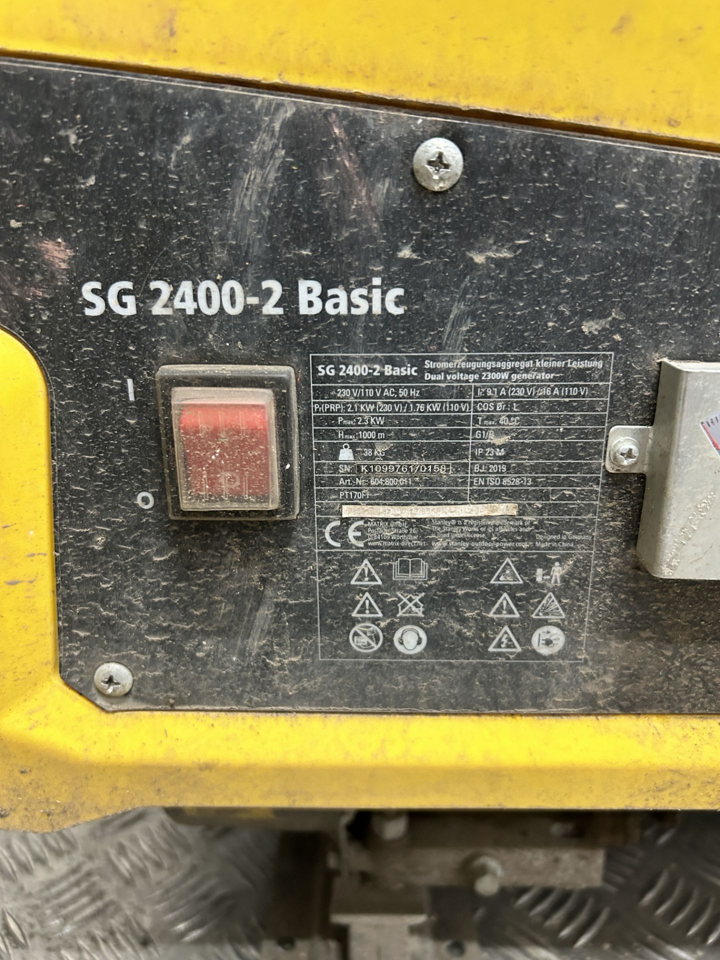 Stanley SG 2400-2 Basic 110/230v Petrol Generator - Image 4 of 6