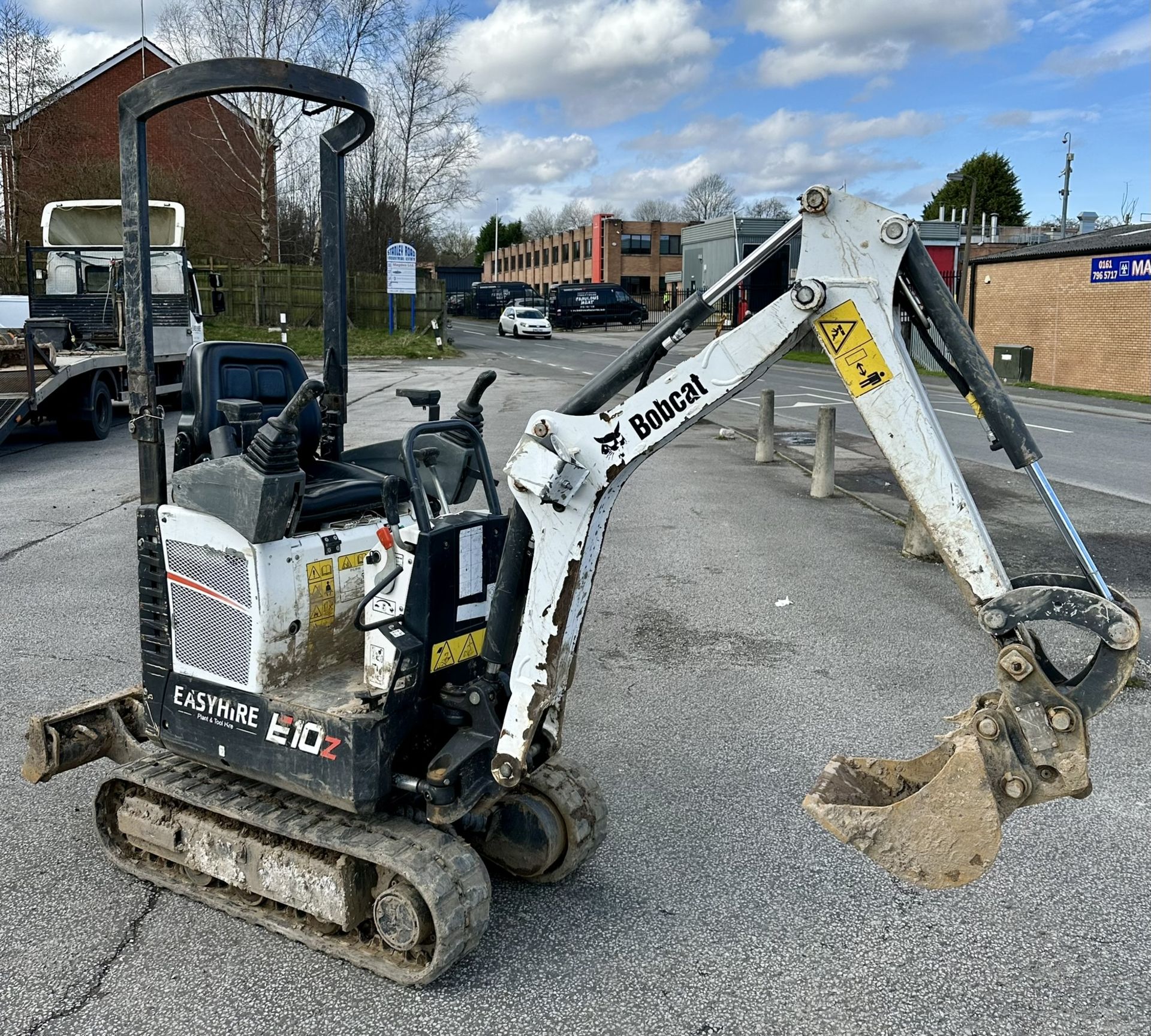 Bobcat E10Z 1T Mini Excavator w/ 2 x Attachments | YOM: 2021 | 1,118 Hours