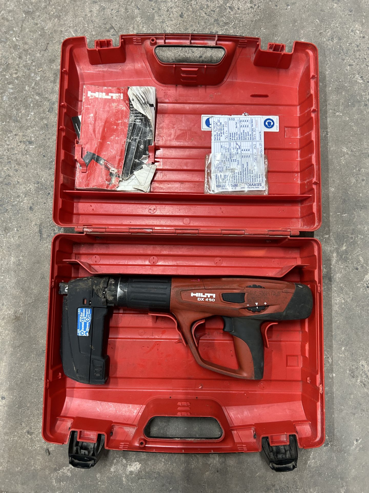 Hilti DX 460 Powder Actuated Nail Gun in Case