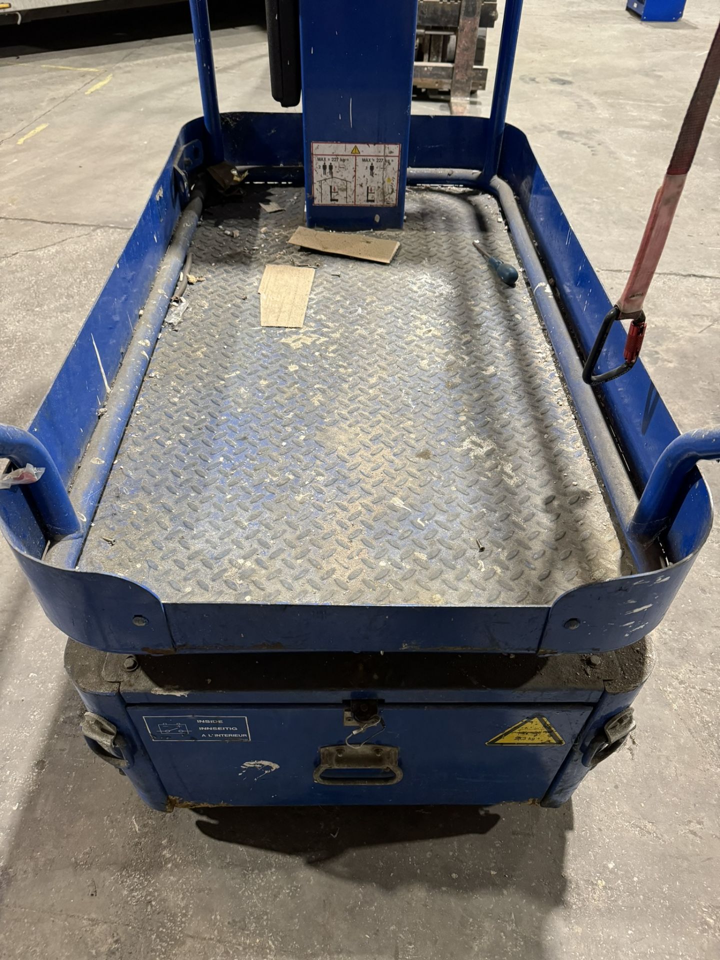 Upright Electric Scissor Lift | Batteries Not Working Needs Replacing - Image 7 of 8
