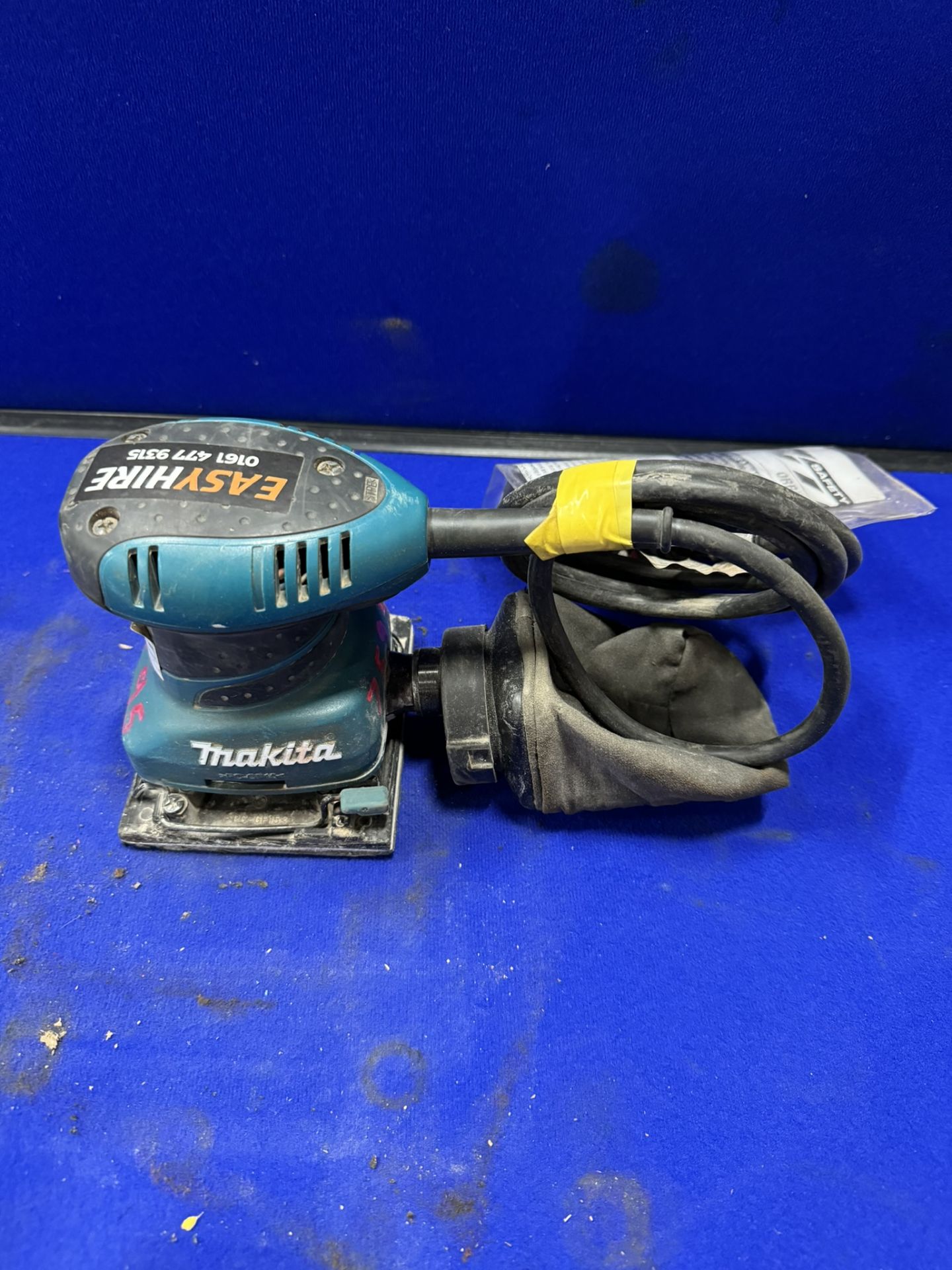 Makita BO4555 Orbital Palm Sander