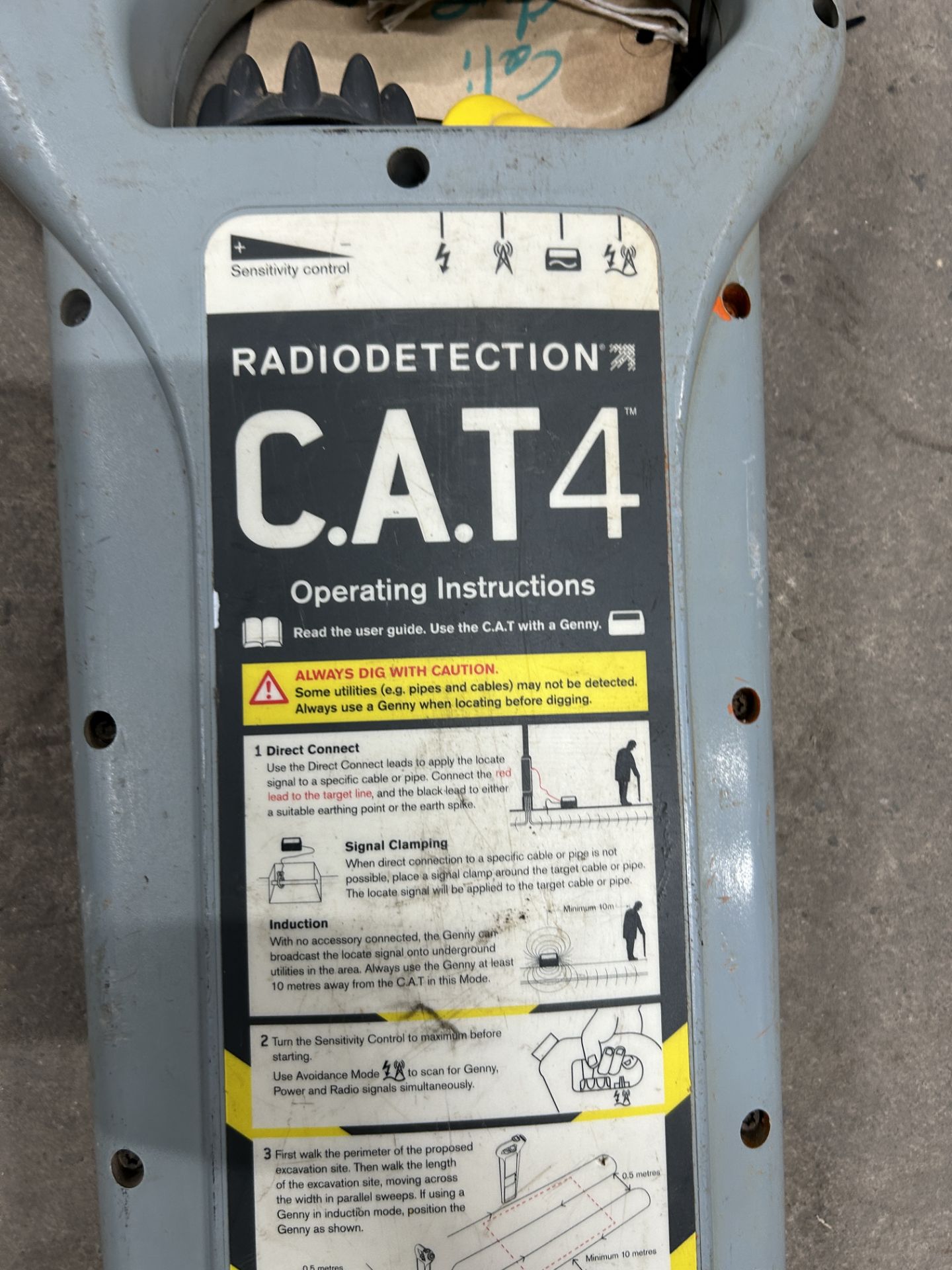 2 x C.A.T Radiodetectors - Image 2 of 3