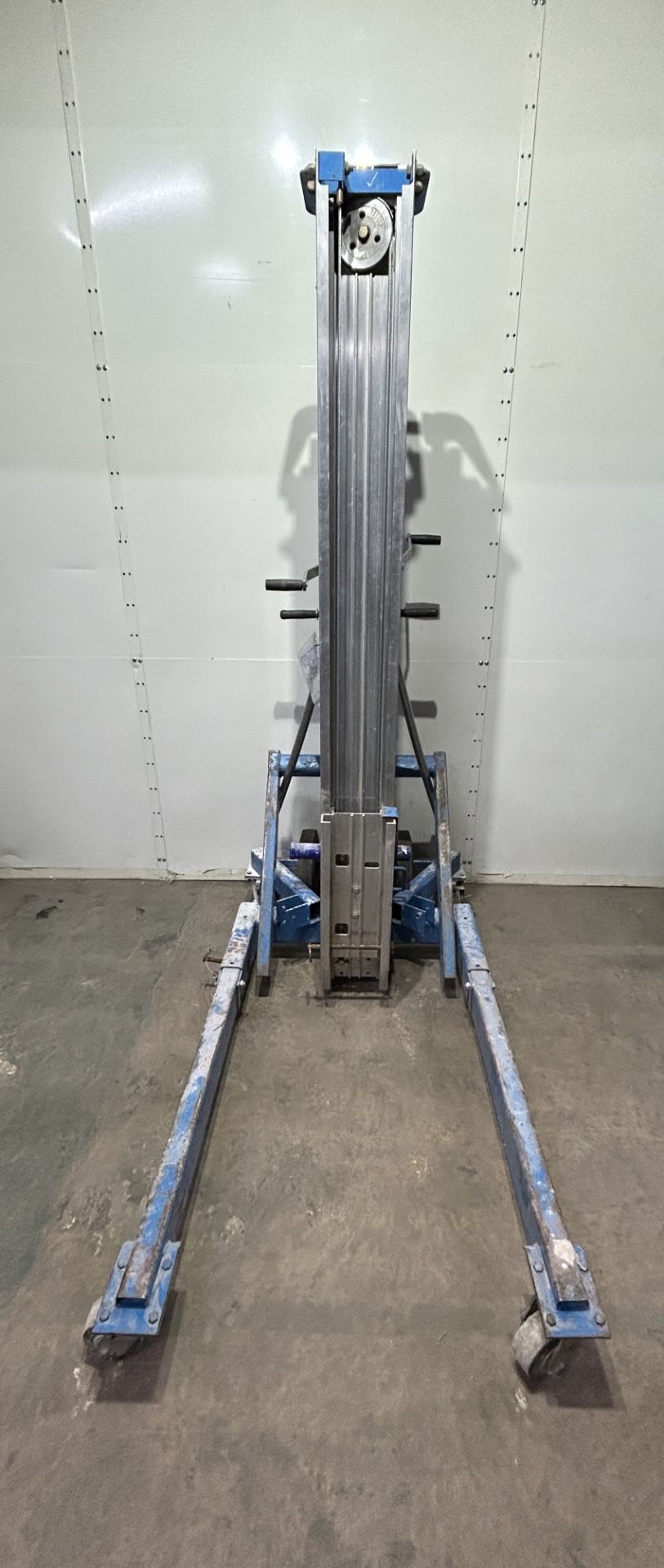 Genie SLA10 Superlift Advantage Material Lift | YOM: 2017 - Image 2 of 8