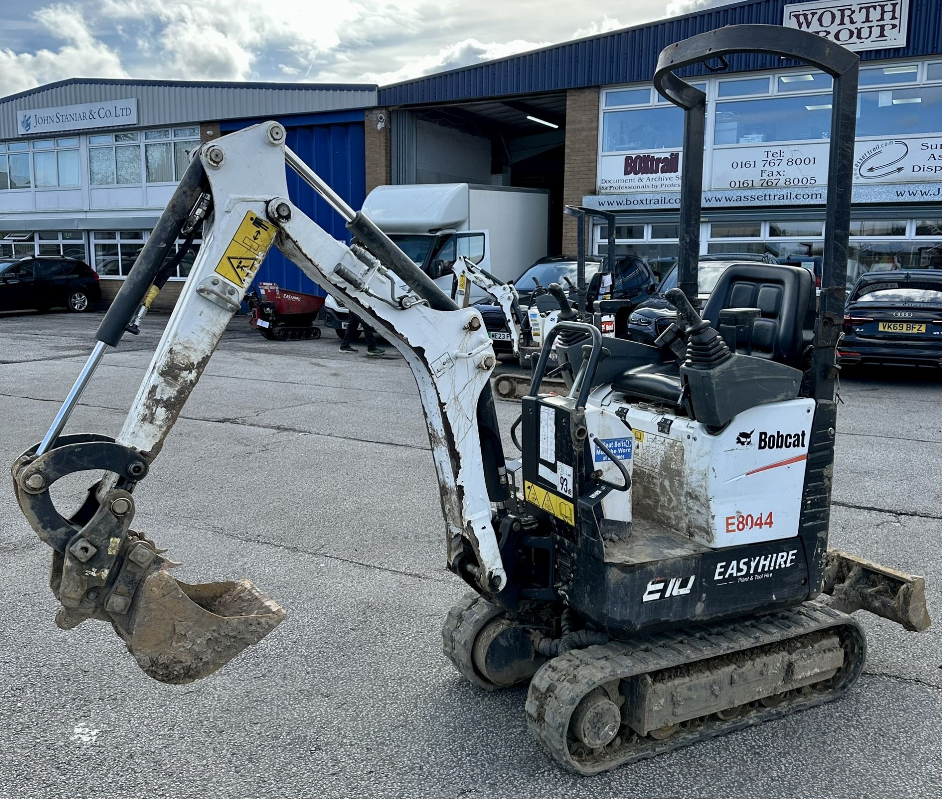 Bobcat E10Z 1T Mini Excavator w/ 2 x Attachments | YOM: 2021 | 1,118 Hours - Image 2 of 11