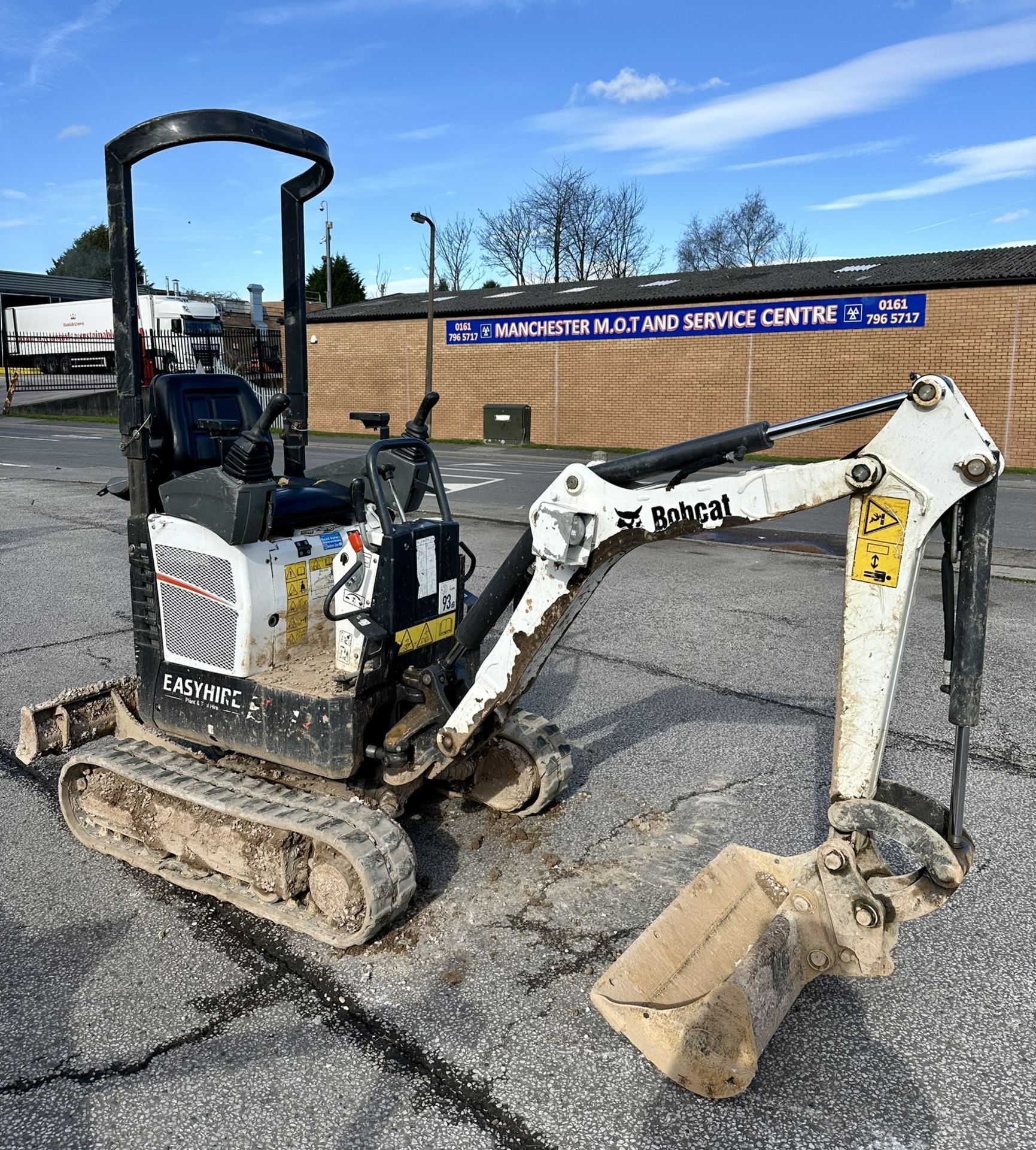 Bobcat E10Z 1T Mini Excavator w/ 2 x Attachments | YOM: 2021 | 26.9 Hours