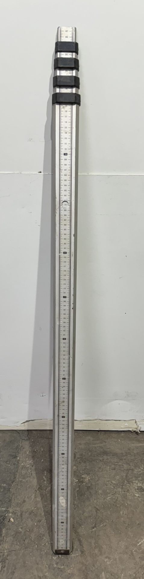 5 Section Aluminium Grade Rod 5 Metre