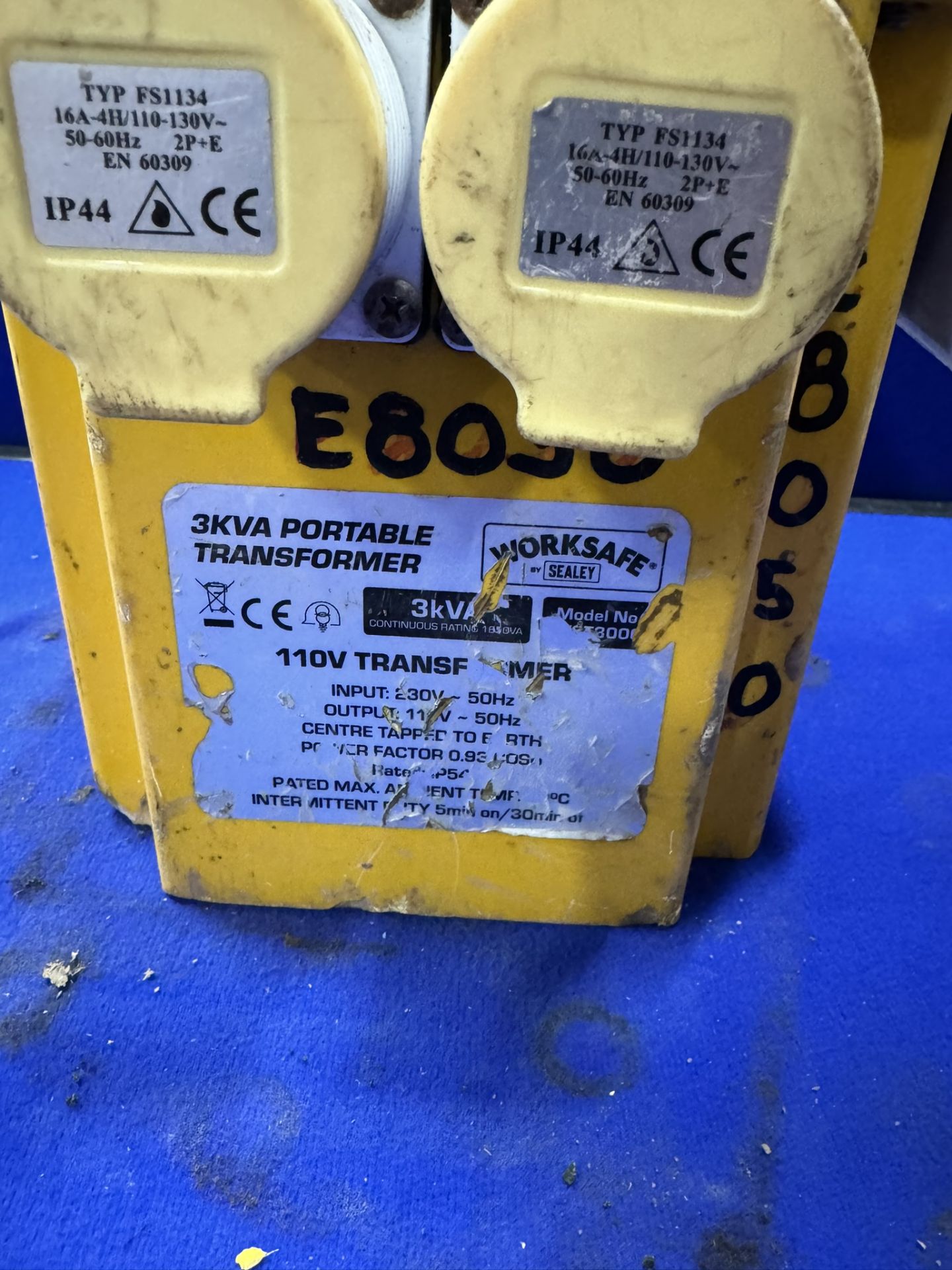 Worksafe Sealey 3KVA 110V Portable Transformer - Image 3 of 4