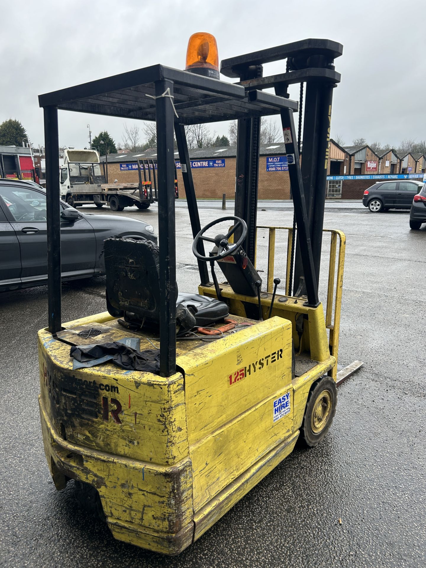 Hyster A1.25XL Electric Forklift Truck w/ Charger | YOM: 1993 | 2,748 Hours - Image 7 of 11