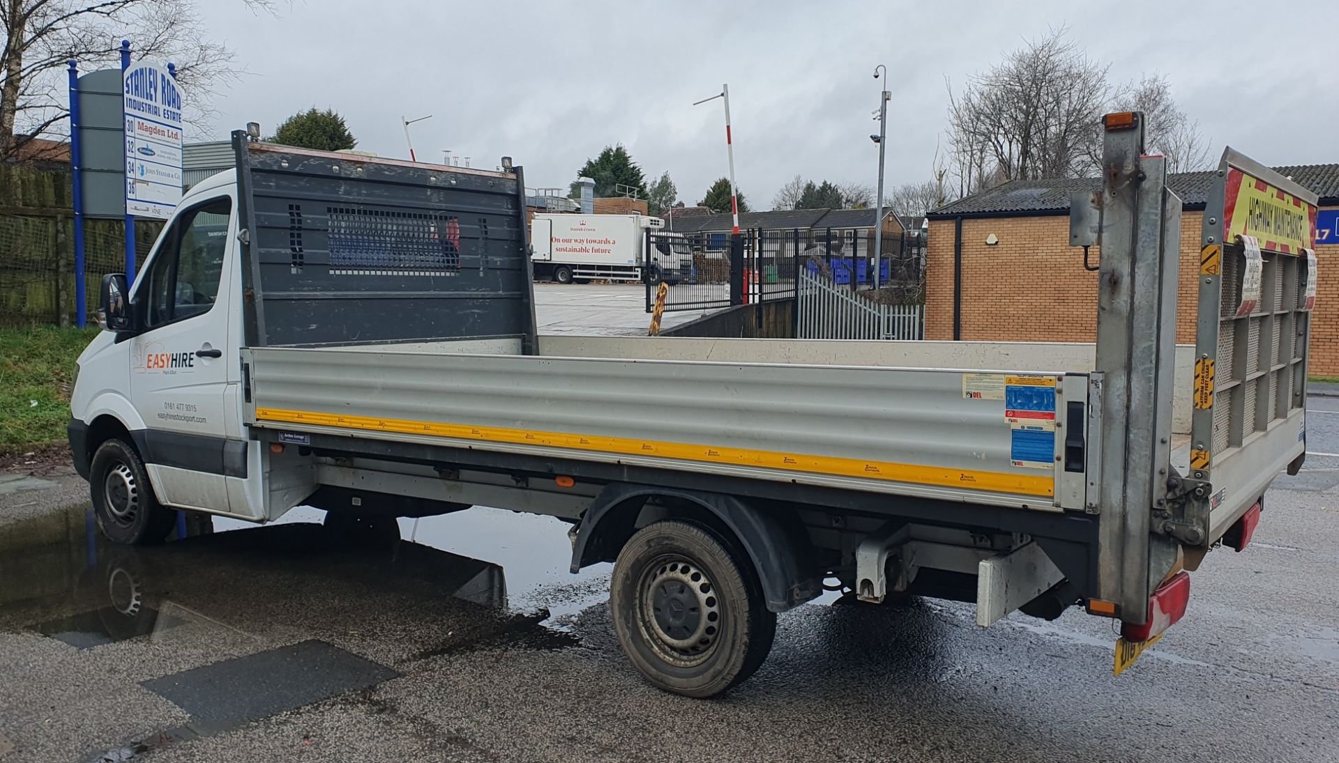 Mercedes-Benz Sprinter 314CDI Dropside Lorry w/ Tail-Lift | DIG 4985 | 102,887 Miles - Image 5 of 19