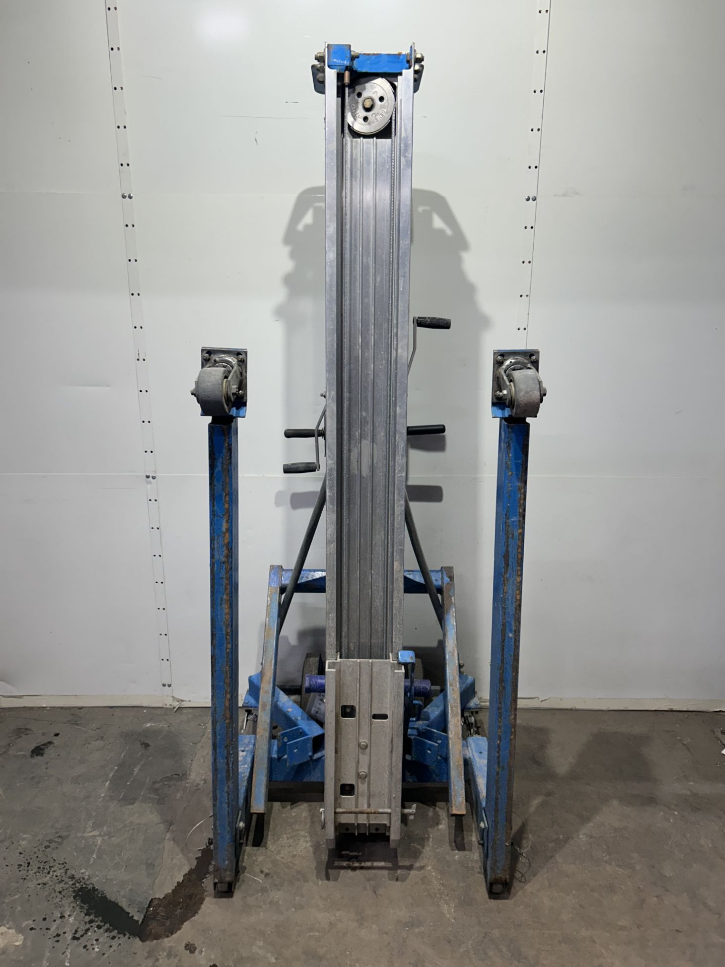 Genie SLA10 Superlift Advantage Material Lift | YOM: 2015 - Image 2 of 7