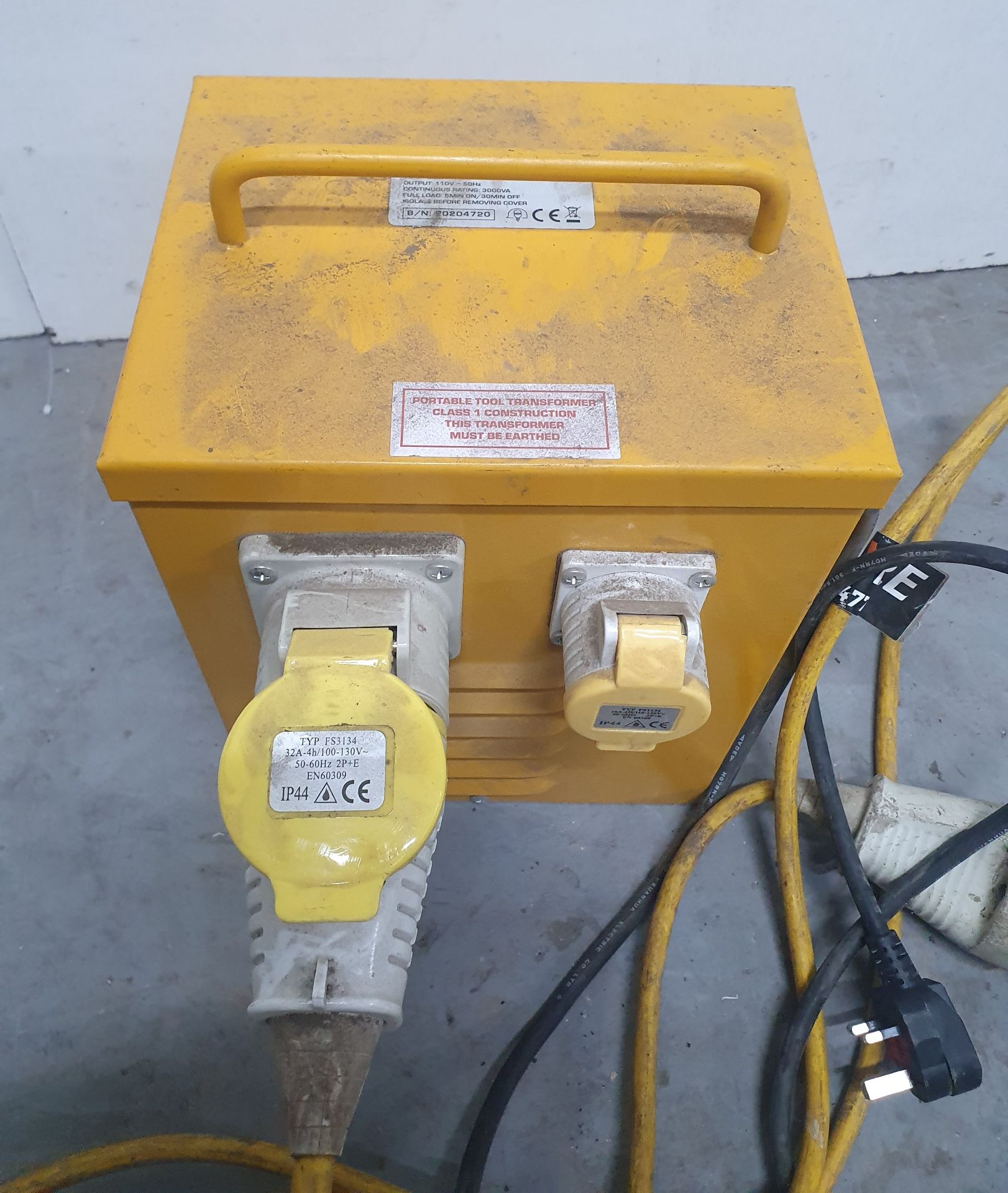 Worksafe Sealey 5KVA 110V Portable Vented Transformer - Image 2 of 8