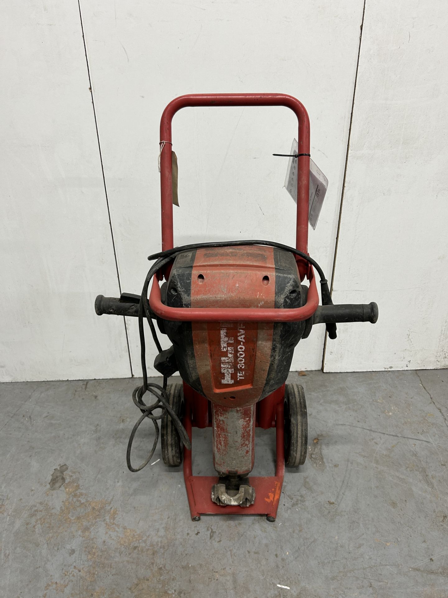 Hilti TE3000-AVR Heavy-Duty Concrete Breaker/Jackhammer w/ Trolley & 2 x Attachments - Bild 2 aus 4