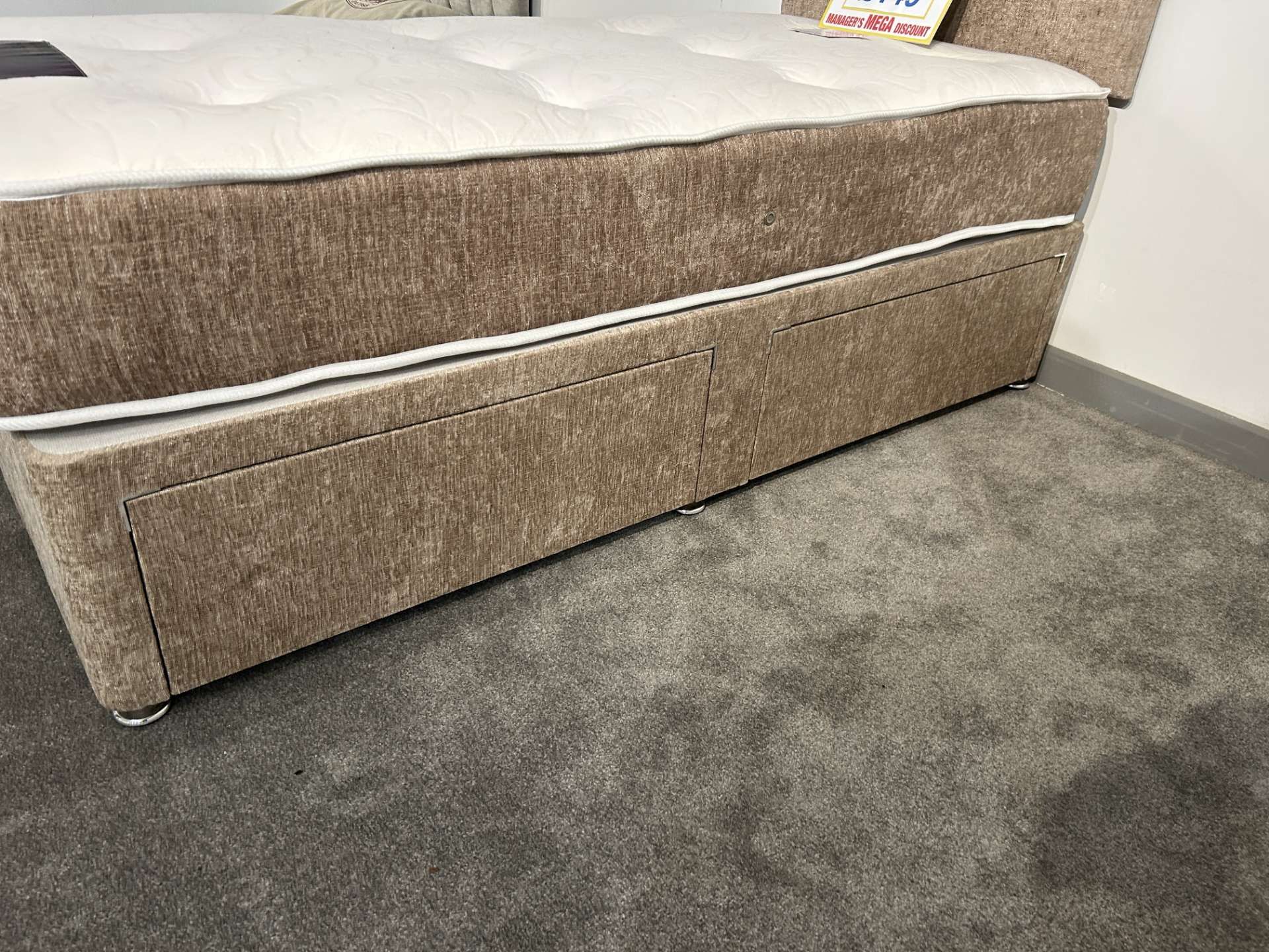 EX-DISPLAY SINGLE SIZE 2 DRAWER BED SET INCL: DREAM VENDOR SOVEREIGN MATTRESS, BASE & HEADBOARD | RR - Bild 4 aus 4