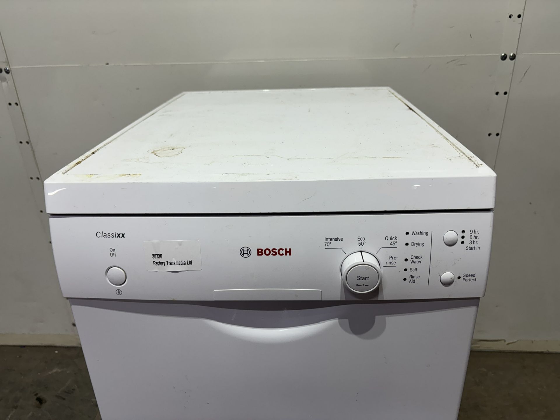 Bosch SPS40C12GB Classixx 9 Place Slimline Freestanding Dishwasher White - Image 3 of 7