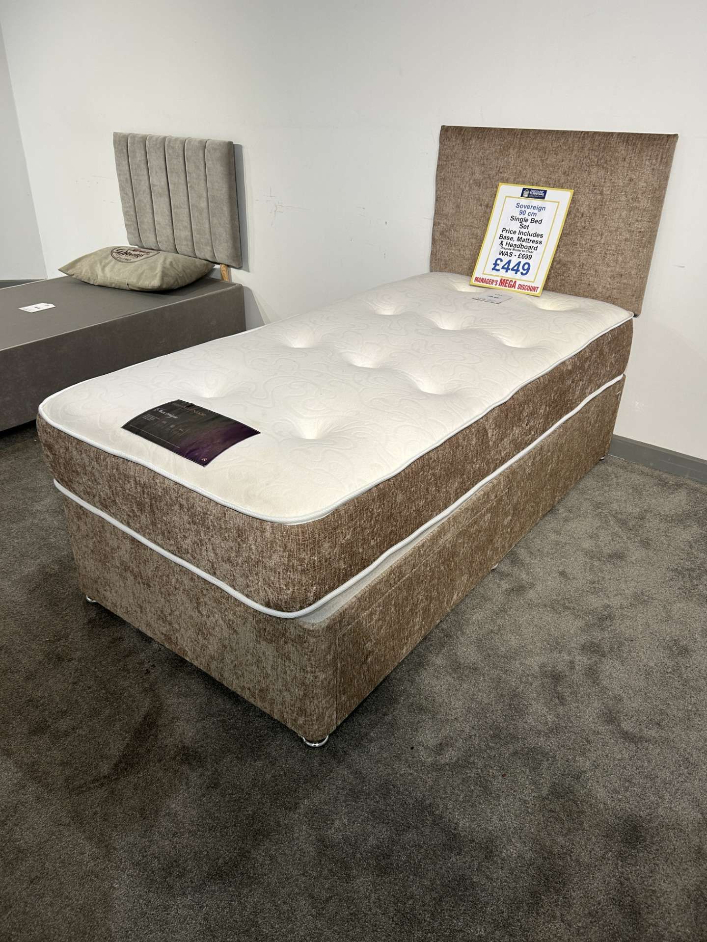 EX-DISPLAY SINGLE SIZE 2 DRAWER BED SET INCL: DREAM VENDOR SOVEREIGN MATTRESS, BASE & HEADBOARD | RR - Bild 2 aus 4