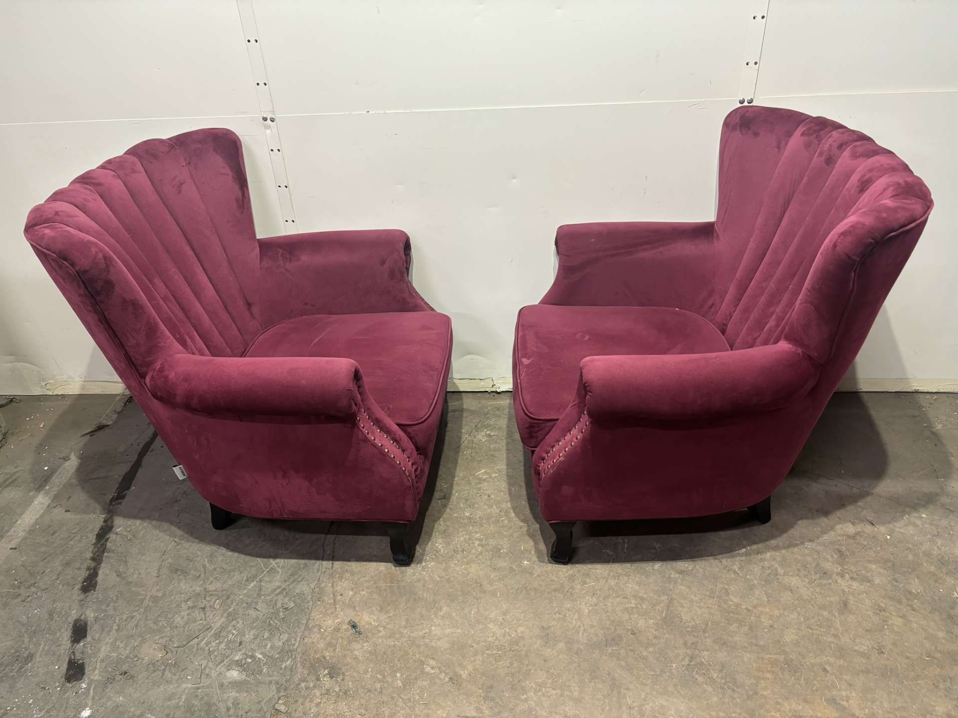 SET OF BURGUNDY VELVET ARMCHAIRS - Bild 3 aus 4