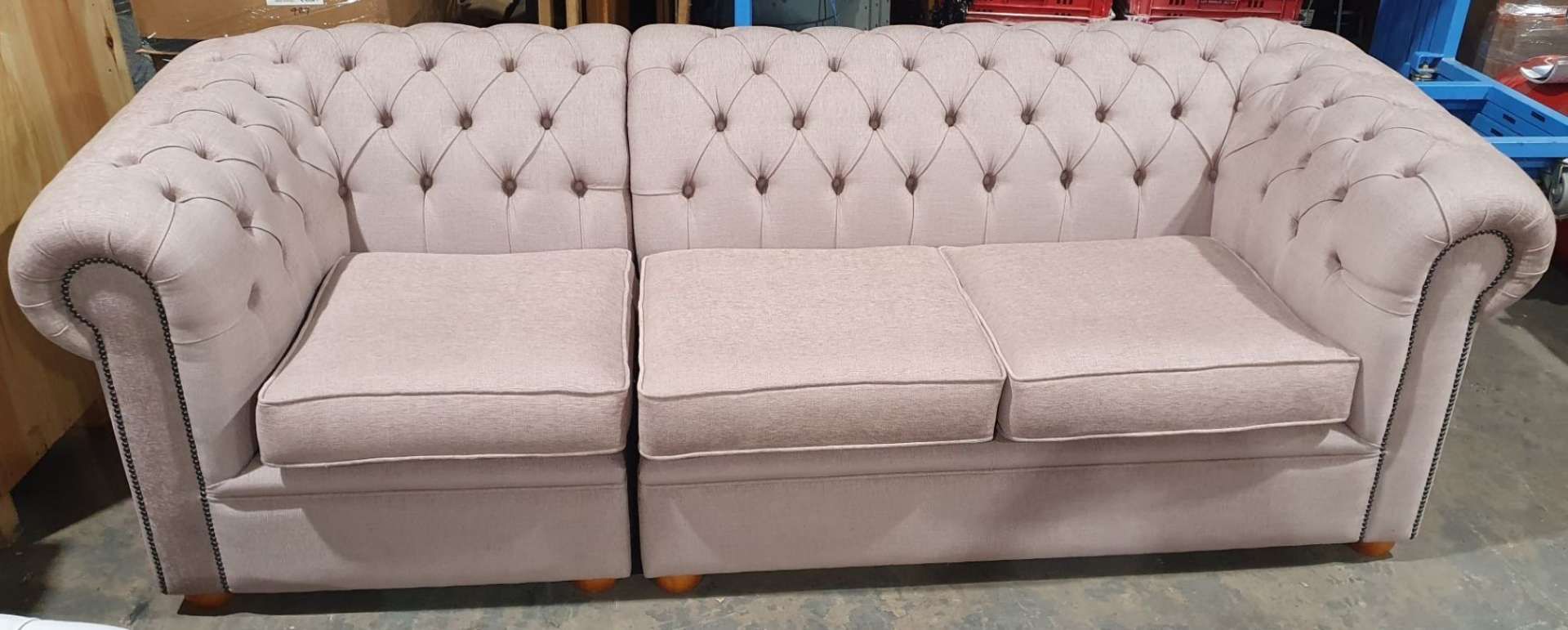 BESPOKE CHESTERFIELD 2 UNIT SOFA - Image 2 of 8