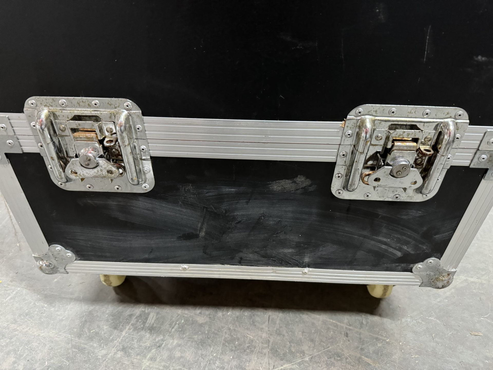 Mobile Flight Case - Image 4 of 5