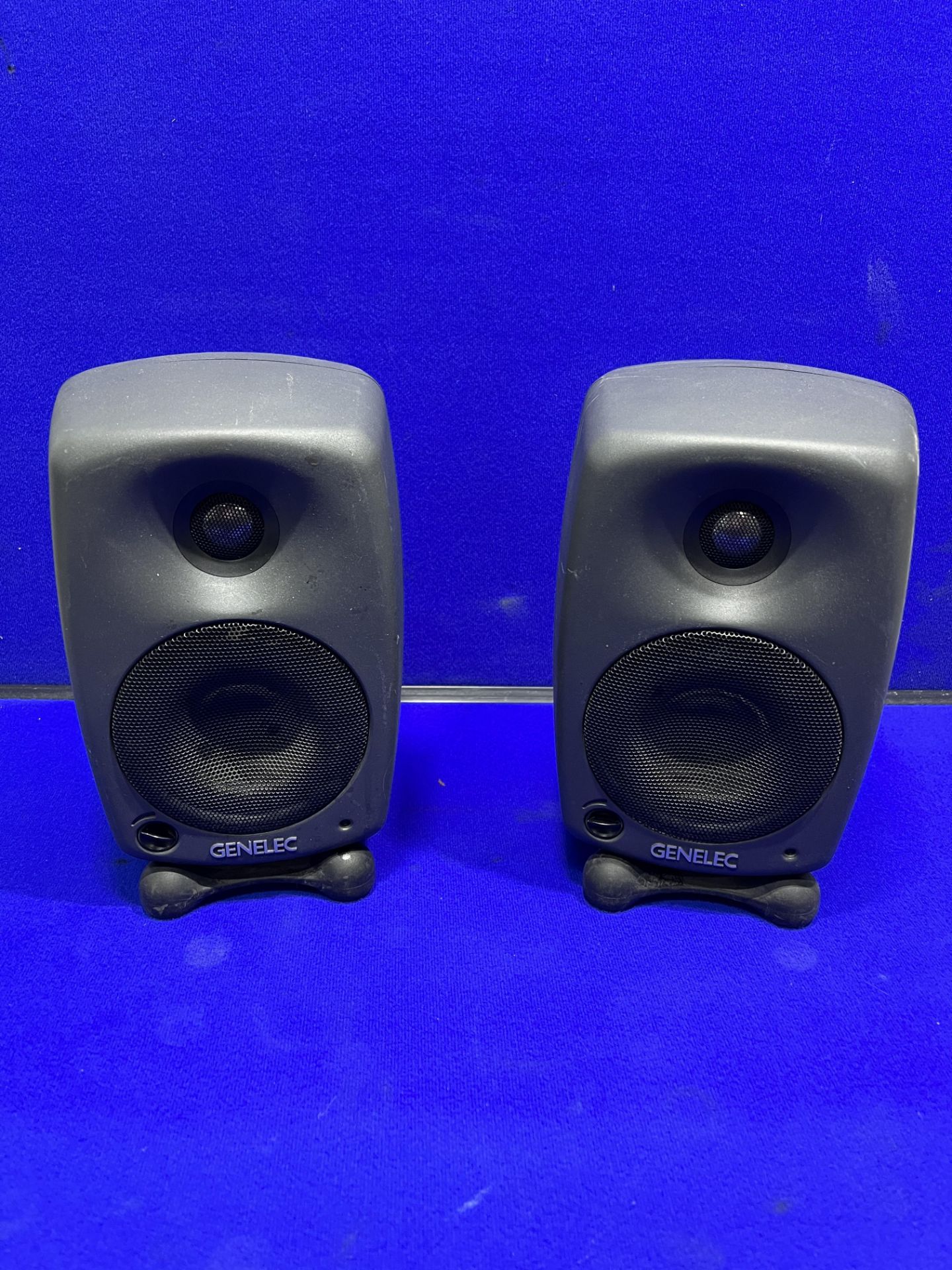 Genelec 8020A 4" Powered Nearfield Studio Monitor (Pair)