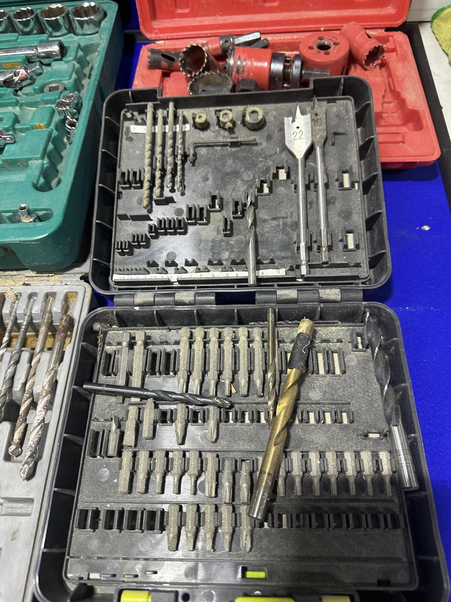 5 x Various tool cases with contents - Image 5 of 7