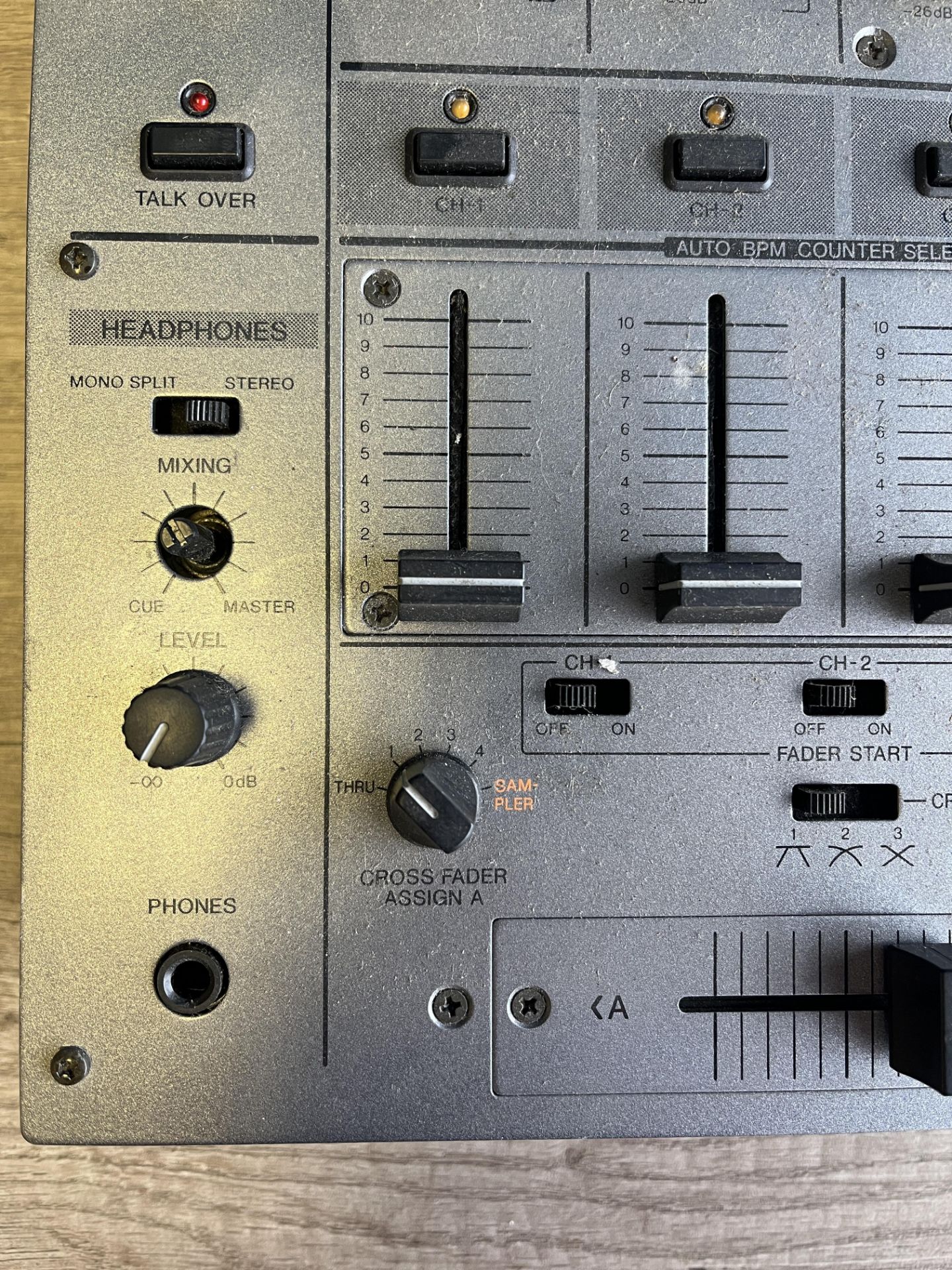 Pioneer DJM-600 Mixer - Silver - Bild 6 aus 10