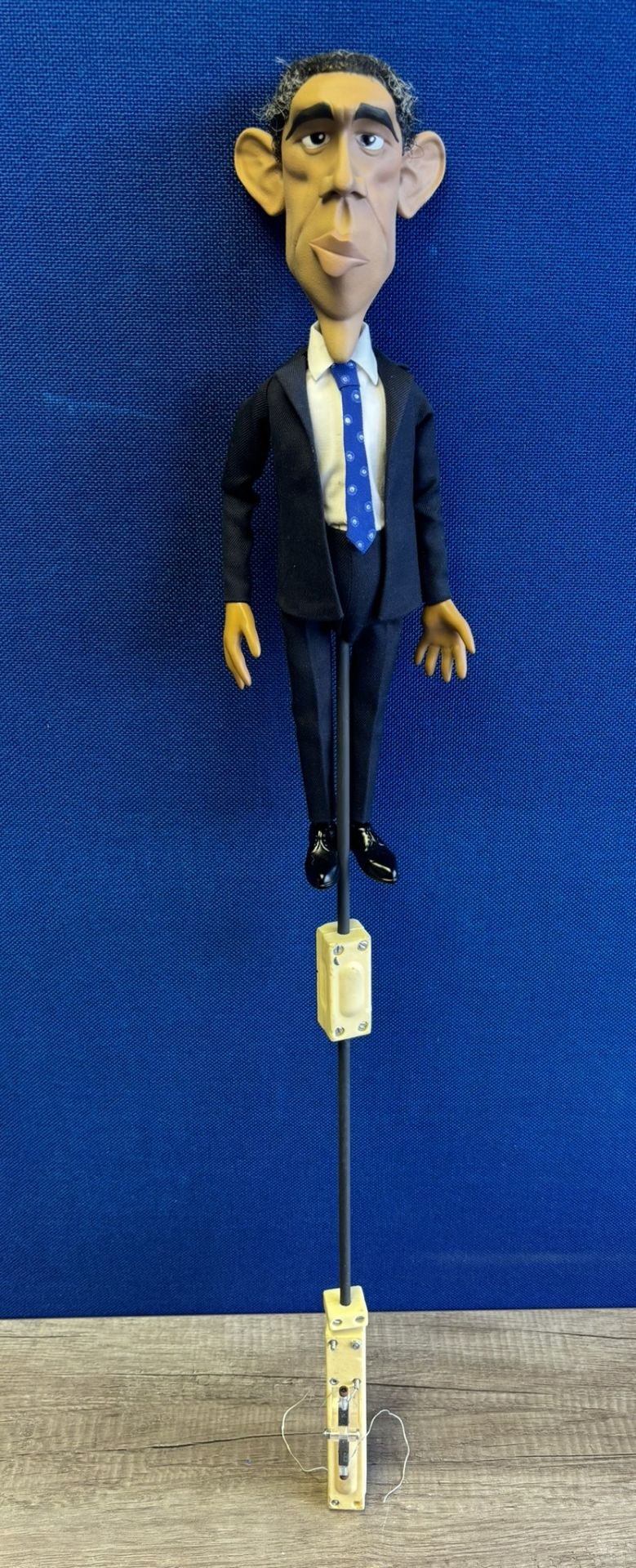 Newzoid puppet - Barack Obama - Image 3 of 3