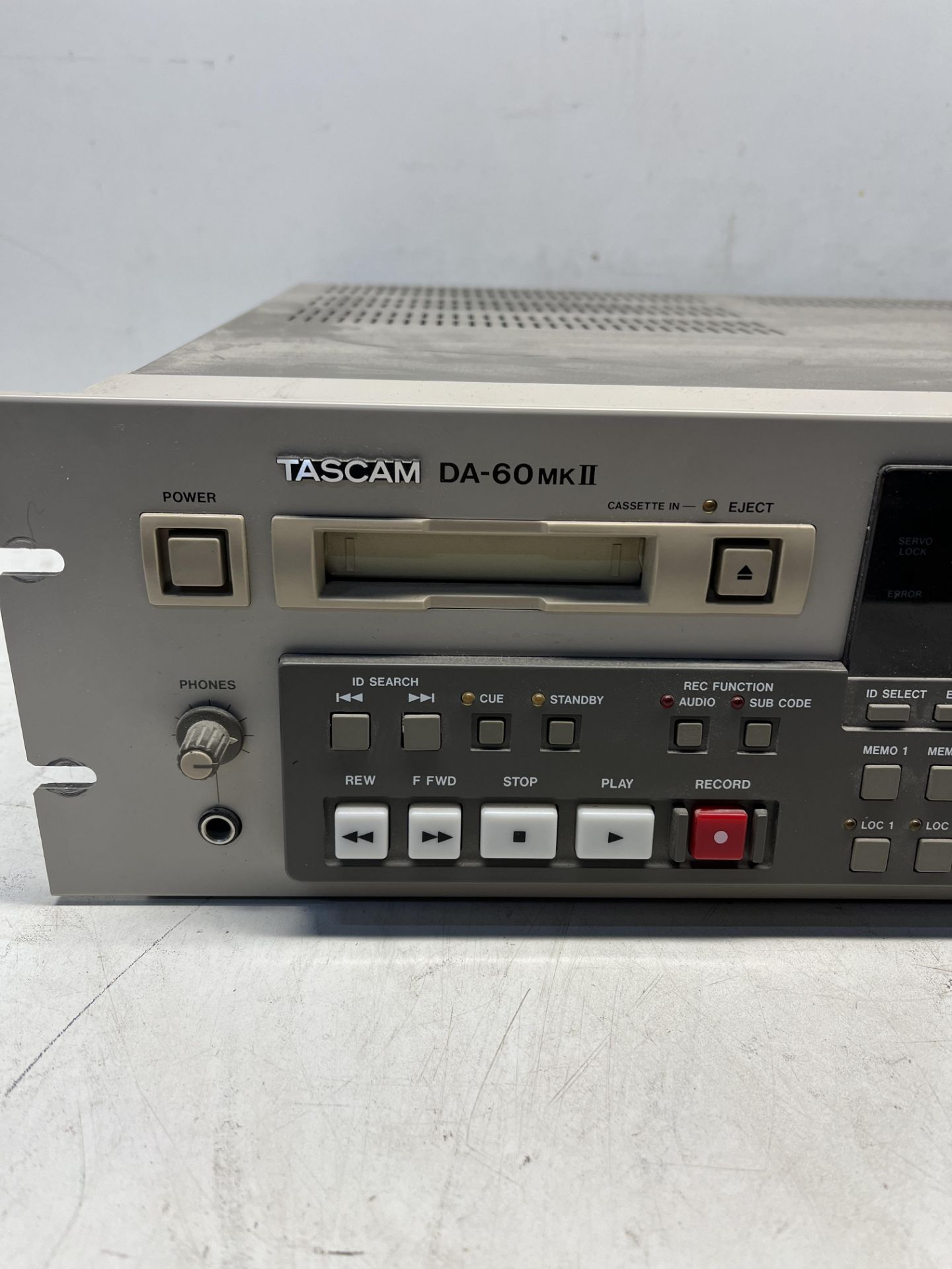 Tascam DA-60 MKII DAT Recorder - Image 2 of 5