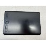 Wacom PTH660 Intuos Pro Digital Graphic Drawing Tablet