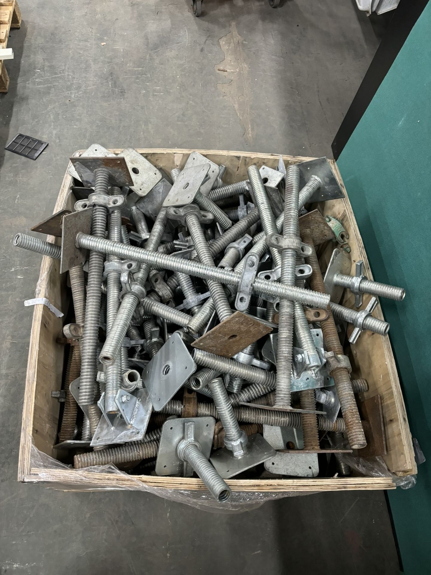 Quantity Of Various Scaffolding Base Jacks / Stage Leg Bases - Image 5 of 5