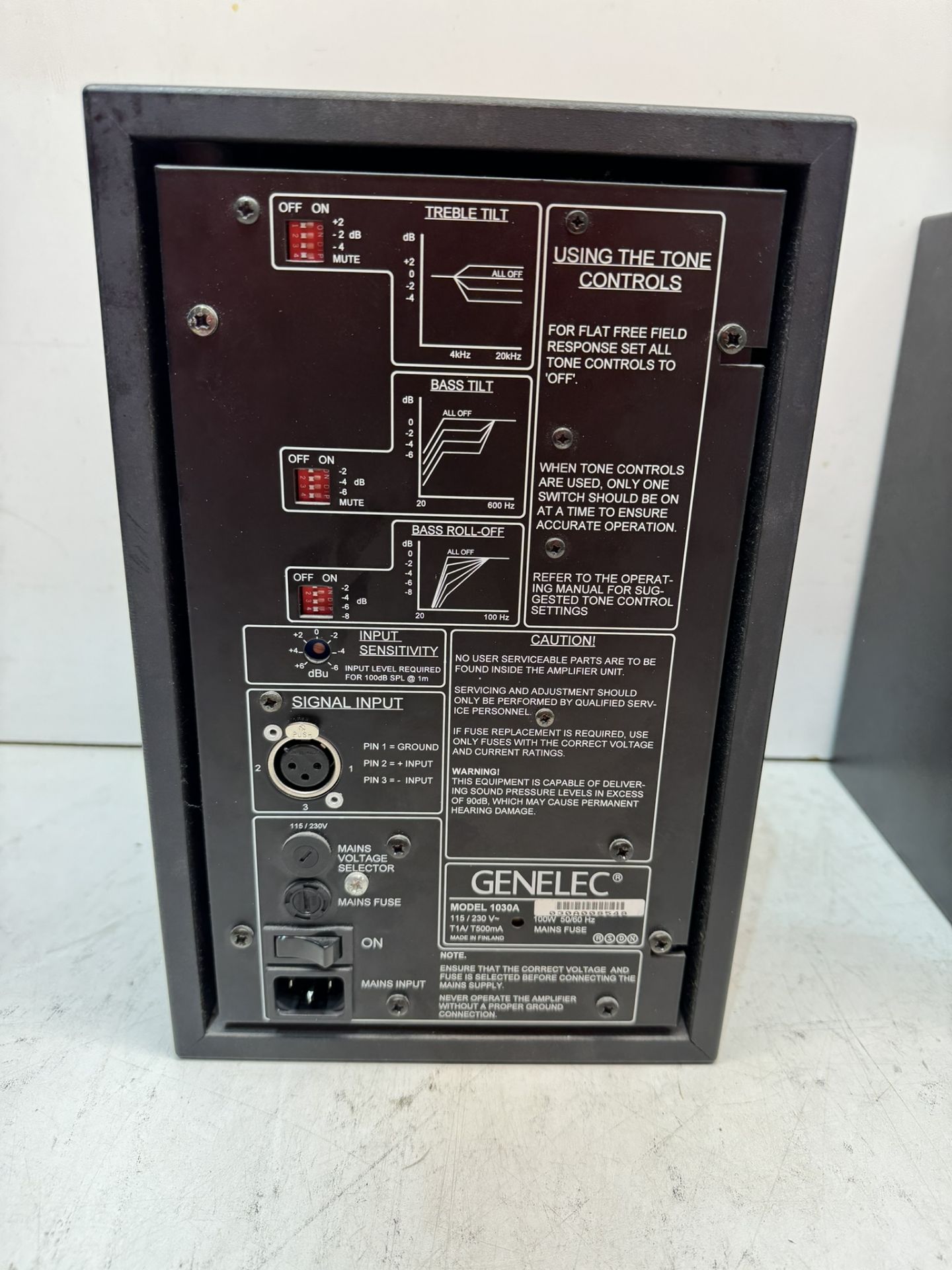 Genelec 1030A Active Loudspeaker (Pair) - Bild 3 aus 6