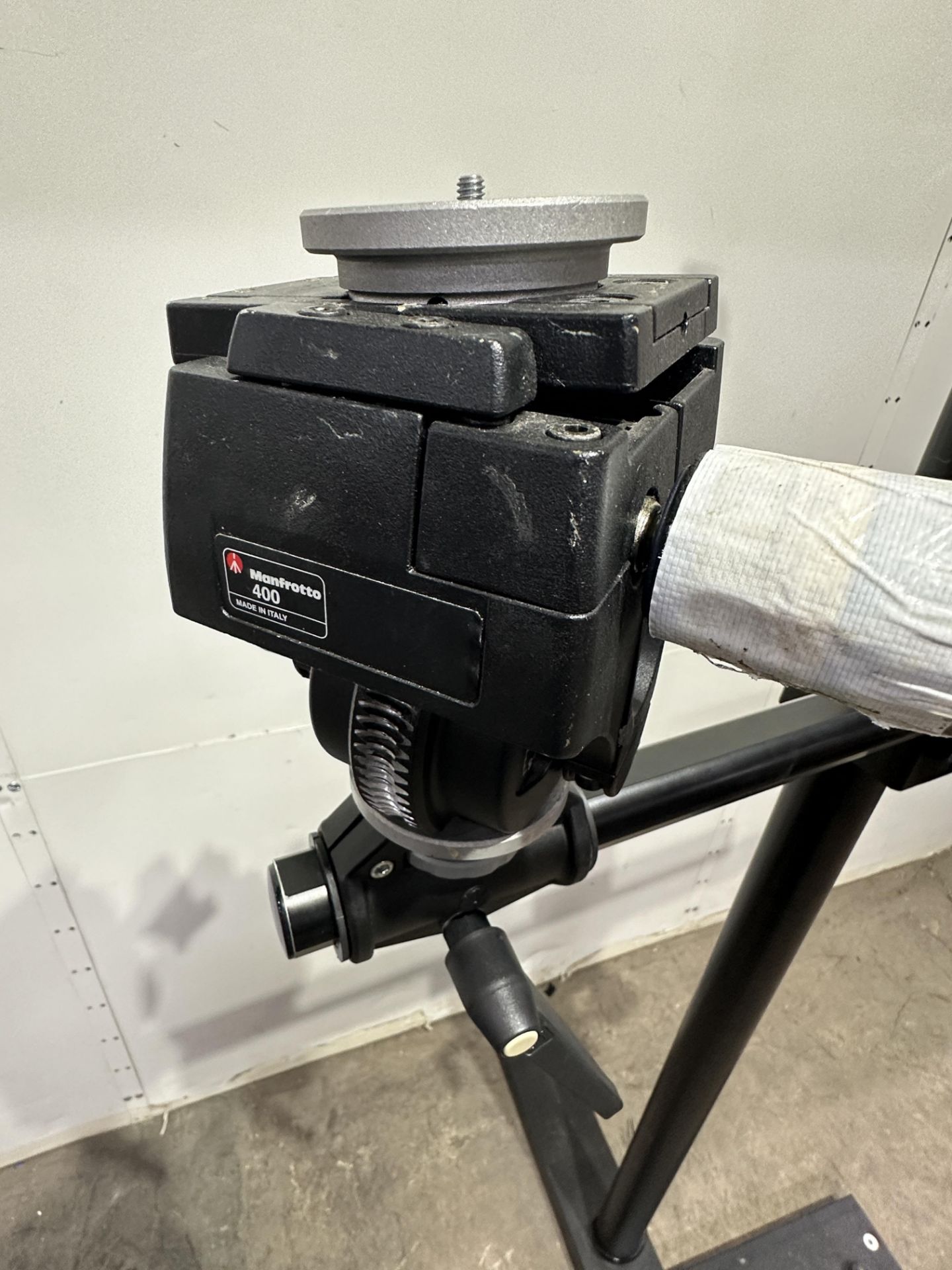 Manfrotto Mini Salon Studio camera stand 190 cm high with Monfrotto 410 geared head - Image 2 of 6