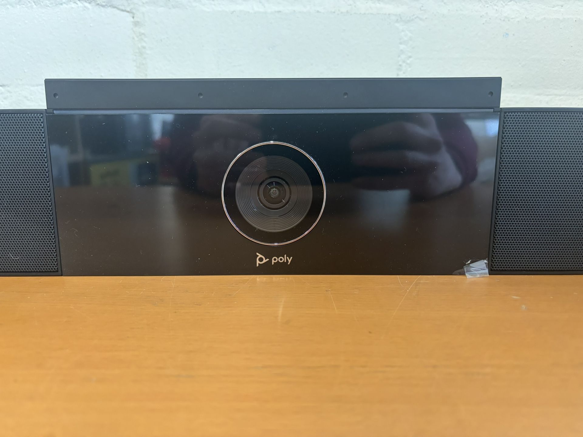 POLY Studio P009 Premium USB Video Bar - Image 2 of 4