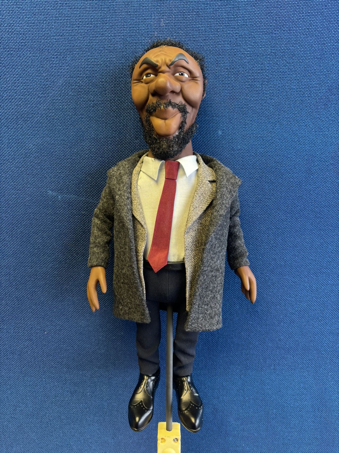 Newzoid puppet - Idris Elba - Image 2 of 3