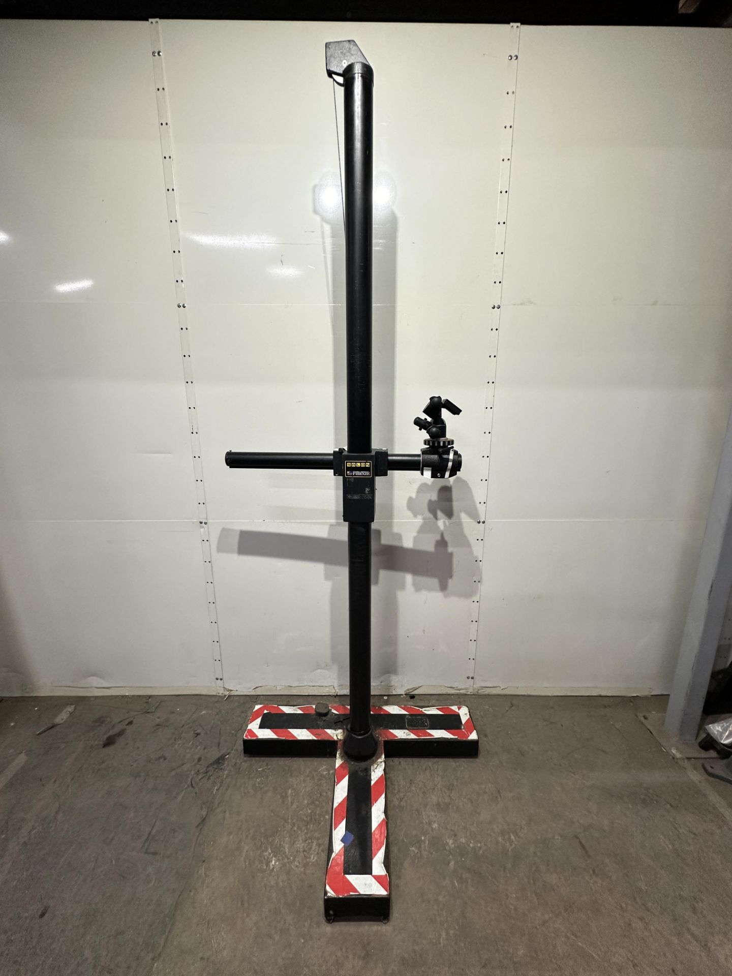 Firenze Salon 7.5ft Studio camera stand with Monfrotto 410 studio geared head