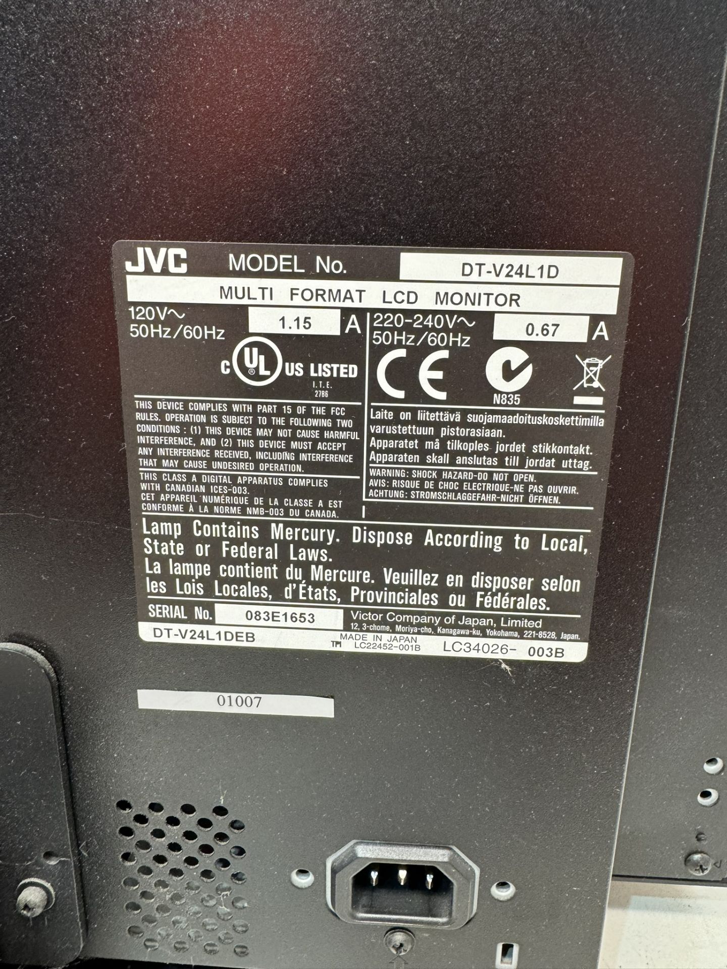 JVC DT-V24L1D Professional 24” LCD Monitor - Image 4 of 4