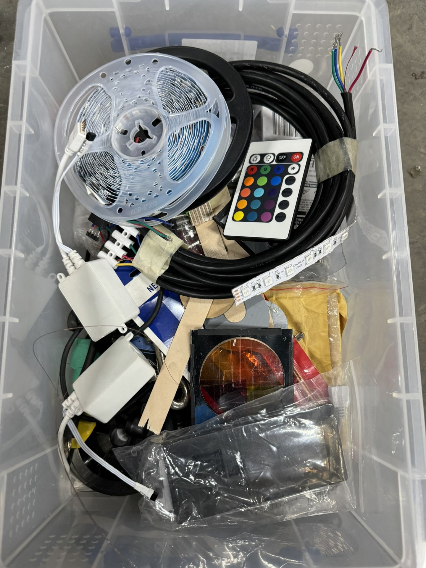 Quantity Of Various Electrical Items / Accessories As Seen In Photos - Bild 3 aus 4