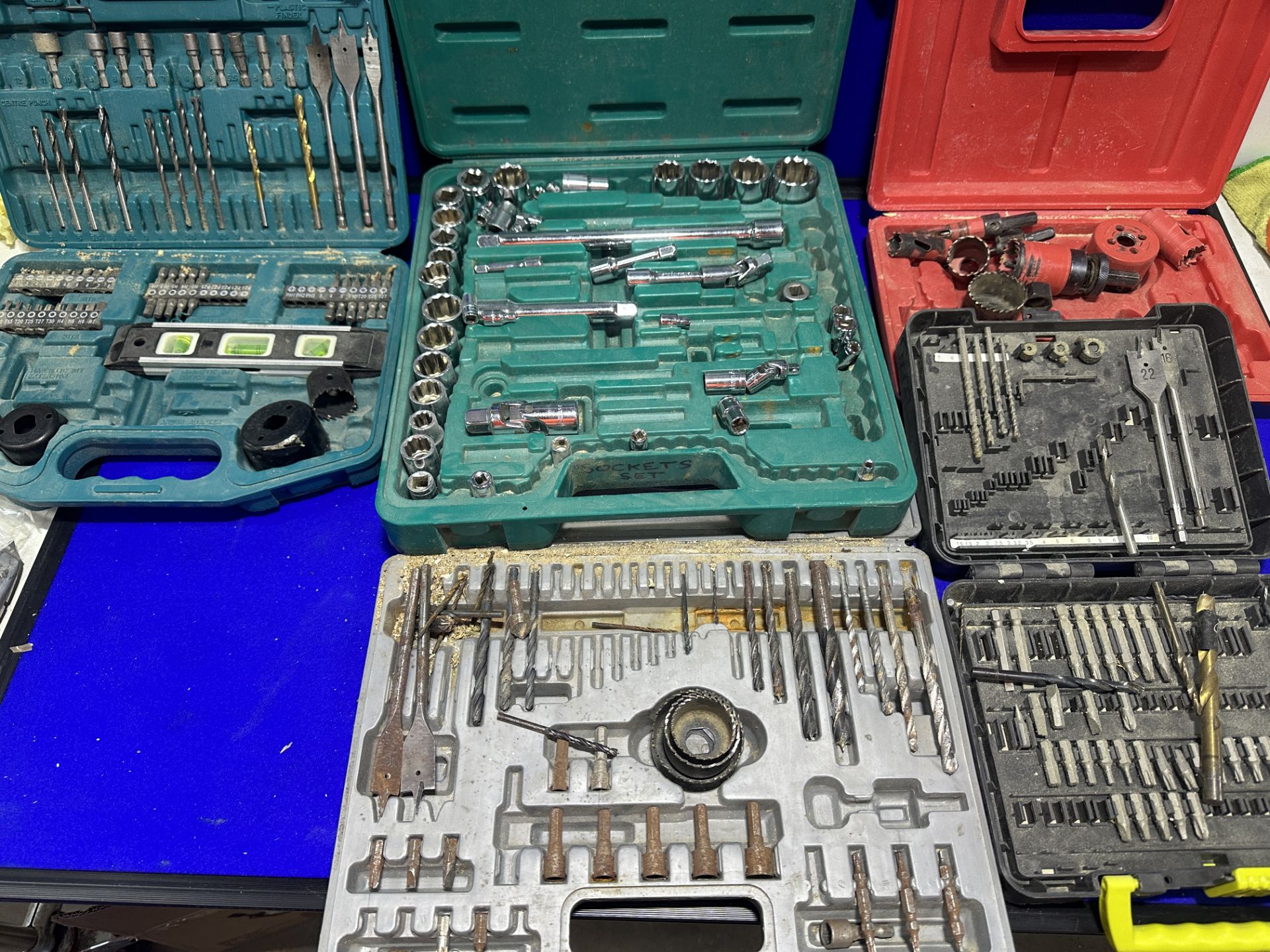 5 x Various tool cases with contents