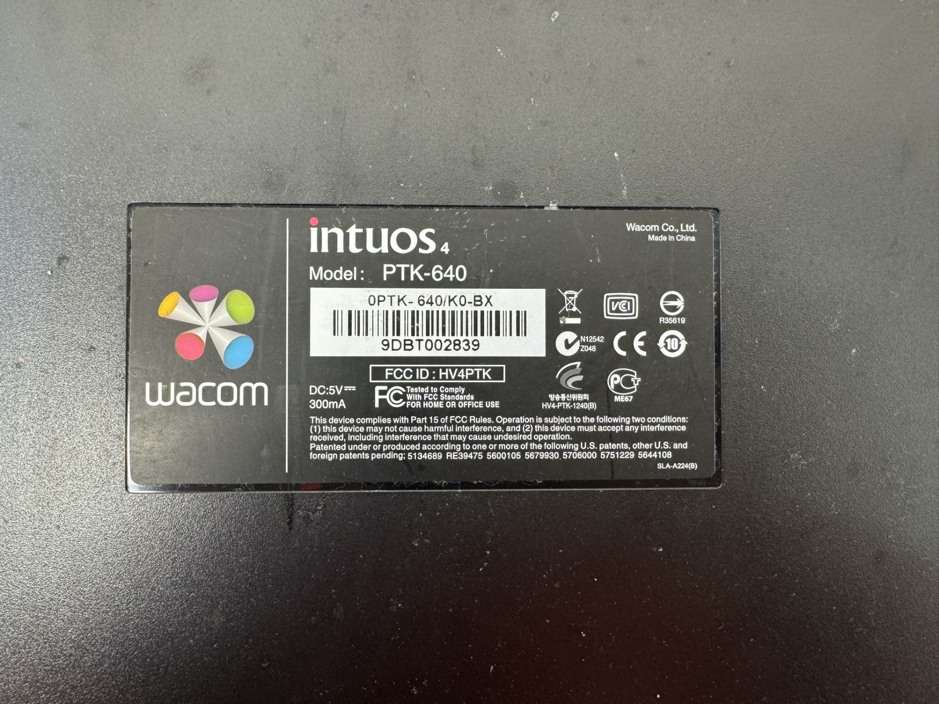Wacom Intuos4 PTK-640 Medium A5 Graphics Tablet with Pen - Image 4 of 6