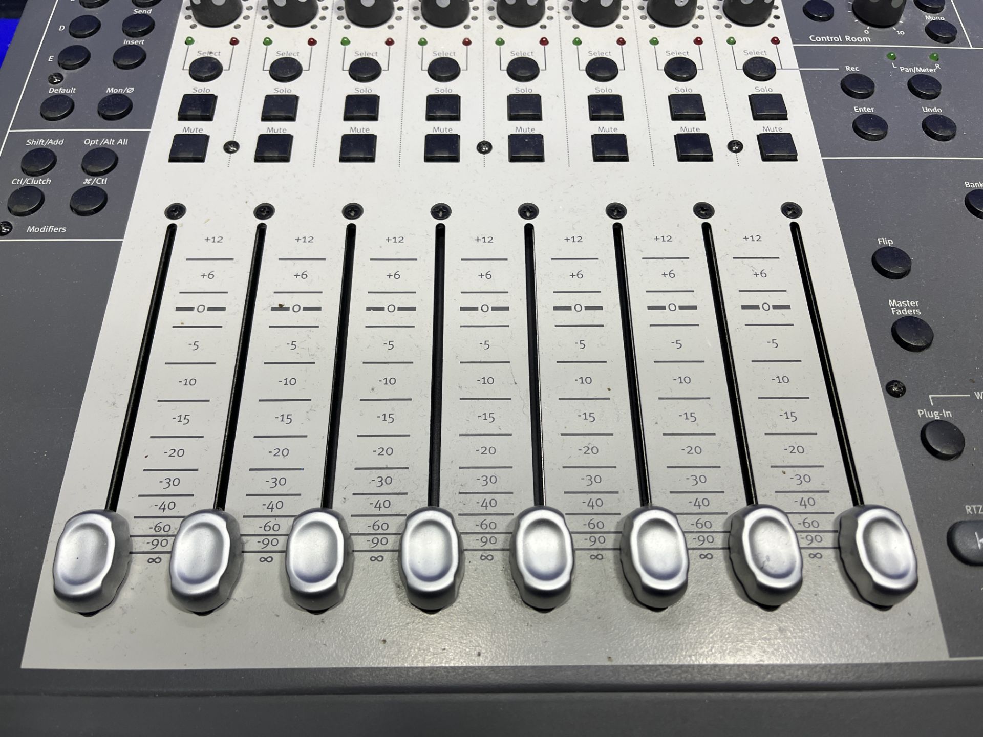 Digidesign Command 8 Analog Mixing Console - Image 4 of 9